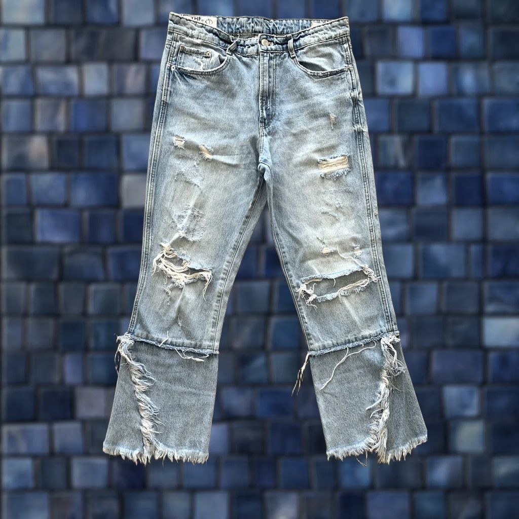 Zara ZARA TRF IX'D Relaxed Straight Jeans Womens 6 (29x26) Split Hem Grunge Destroyed Jeans Size 28" / US 6 / IT 42 - 1 Thumbnail