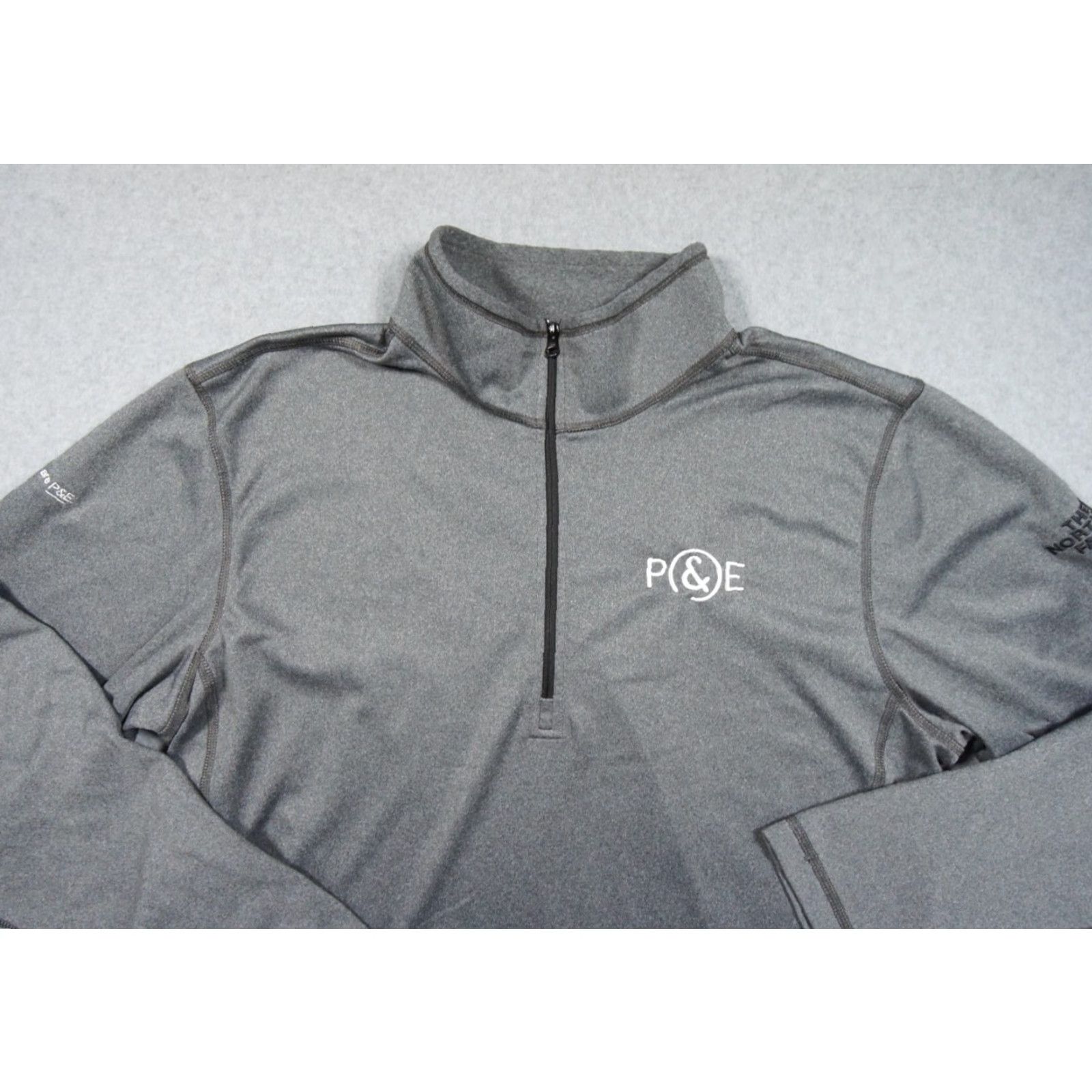 The North Face VINTAGE The North Face Sweater Mens Large Gray 1/4 Zip Tech Fleece Pullover PG&E Logo Embroidered Mens L Gray 1/4 Zip Pullover Size US L / EU 52-54 / 3 - 2 Thumbnail