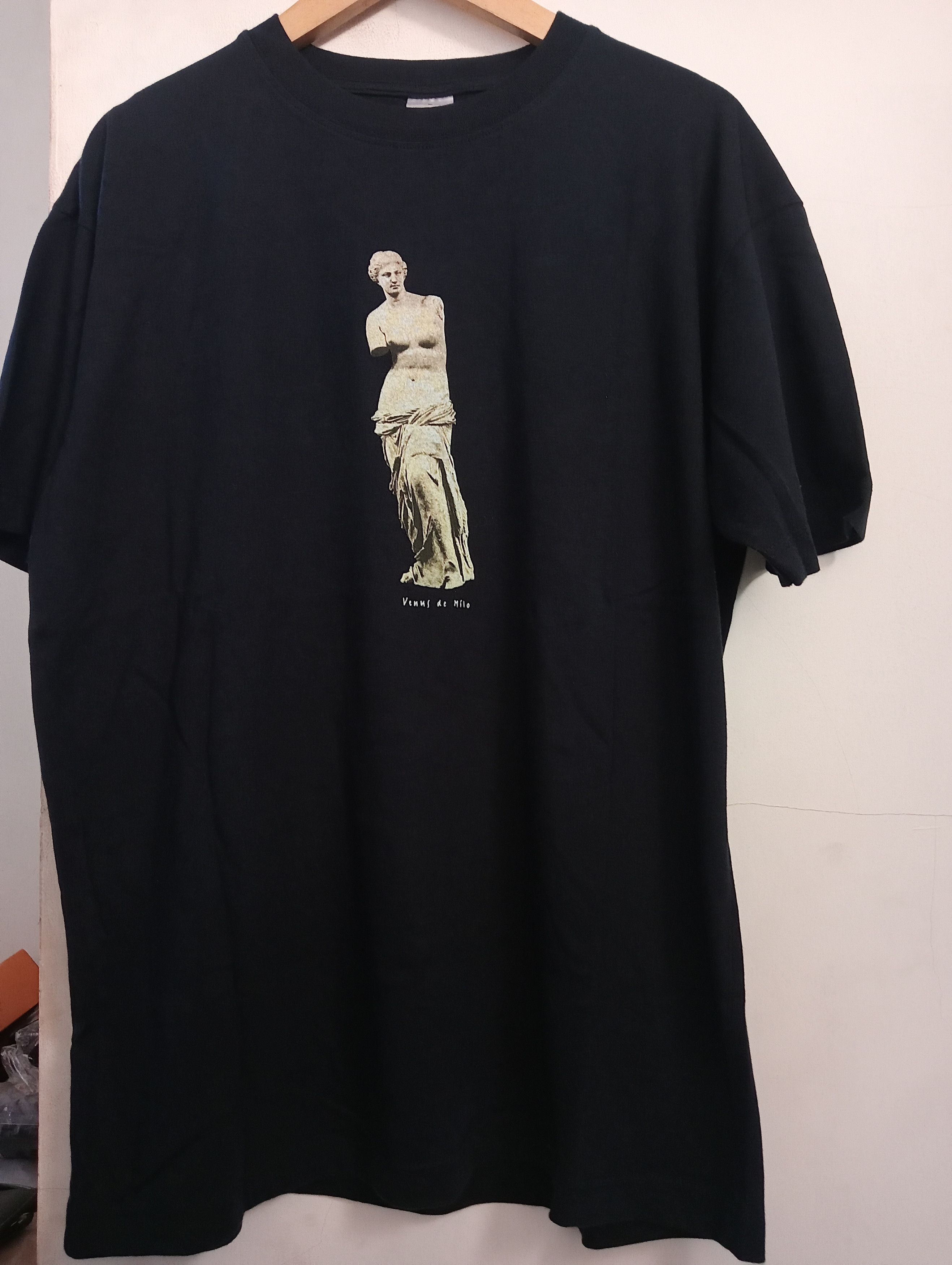 Arts & Science art x venus de milo x vintage Size US L / EU 52-54 / 3 - 1 Thumbnail