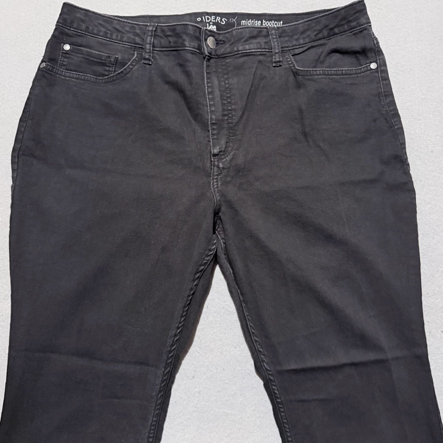 Lee Riders by Lee Women's Jeans Bootcut 18P Black Denim Stretch - Y2K Retro - Midrise 36 in Inseam 27 in Petite Regular Button Zip Front 5-Pocket Size 40" / US 18 - 3 Thumbnail