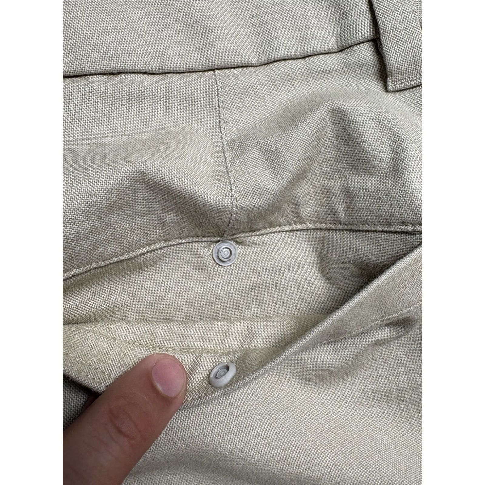 Lululemon VINTAGE: No (remove) Lululemon Commission Shorts Mens 31 Beige 10" Inseam Qwick Oxford LM7AAMS? Size US 31 - 7 Thumbnail