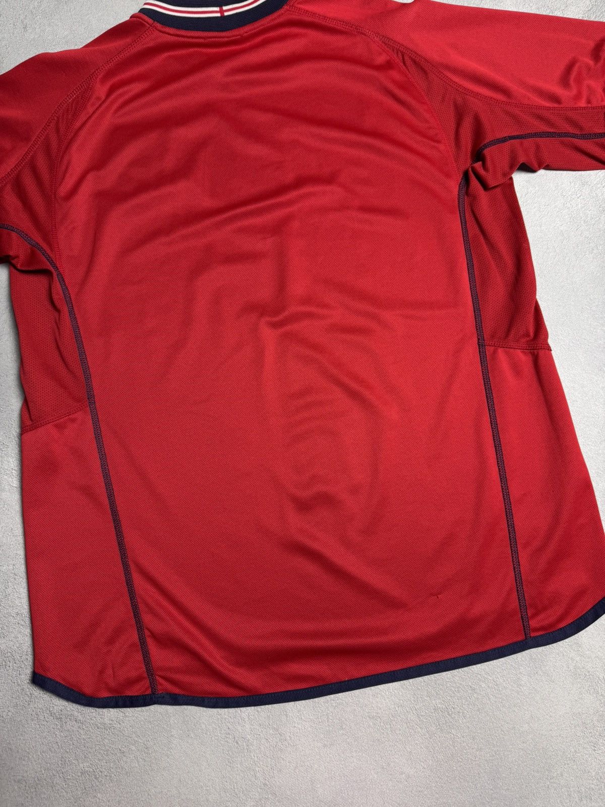 Umbro England 2002 2004 Away Shirt Soccer Jersey Reversible Umbro Size US XL / EU 56 / 4 - 13 Thumbnail