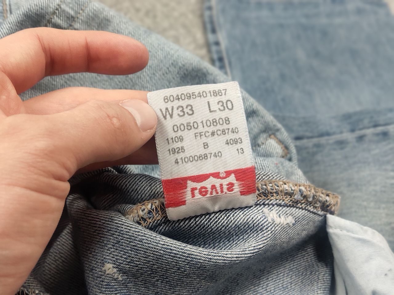 Levi's Vintage Levis 501 Straight Leg Distressed Faded Denim Jeans Size US 33 - 17 Thumbnail