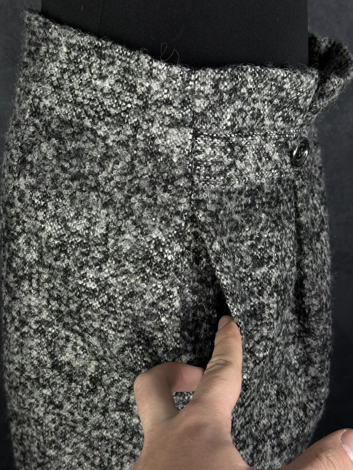 Burberry Burberry London Wool Mini Skirt Women’s Size 8 Size 30" / US 8 / IT 44 - 17 Thumbnail
