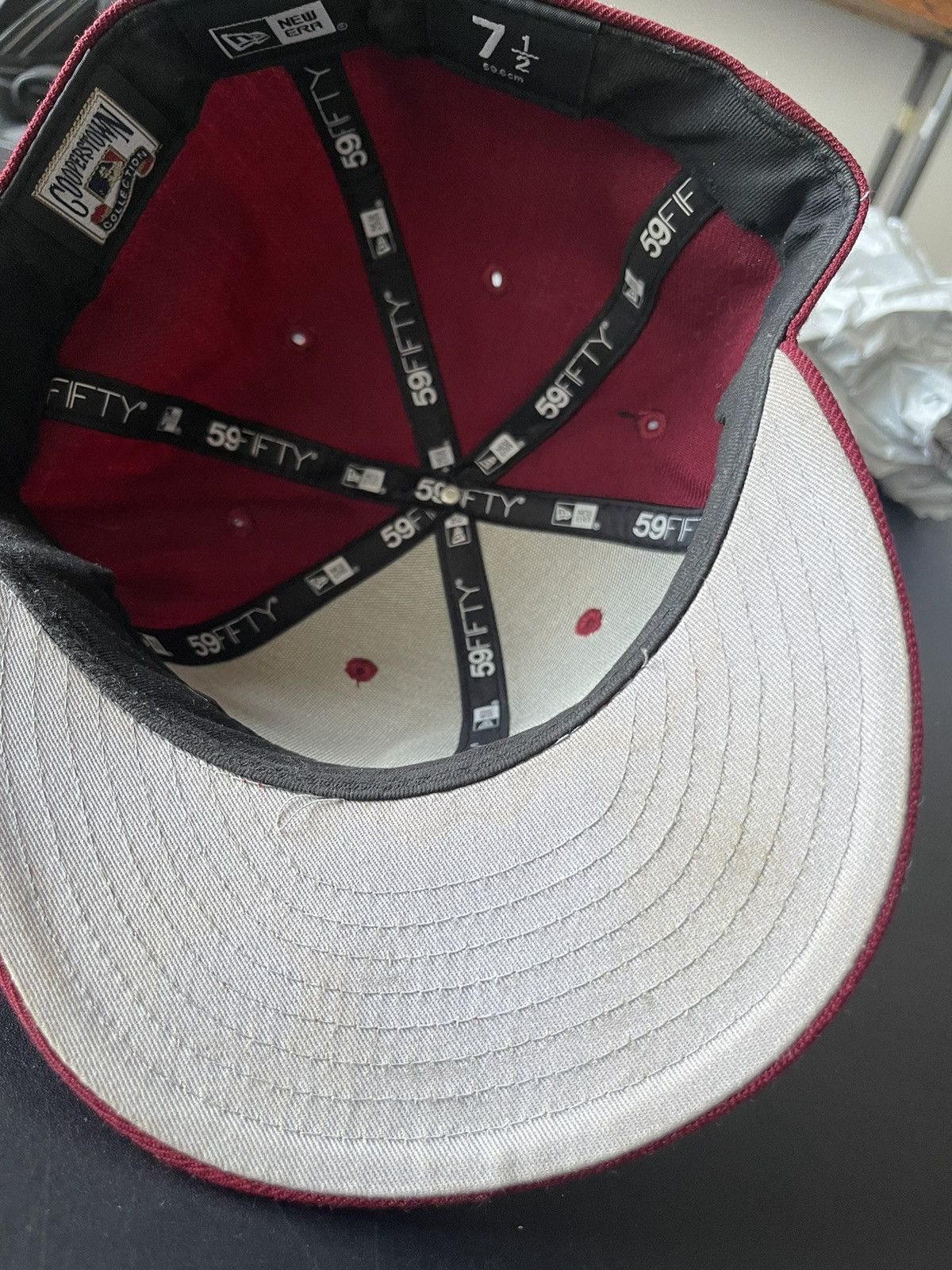 MLB × New Era Philadelphia Phillies new era fitted Cap Size ONE SIZE - 7 Thumbnail