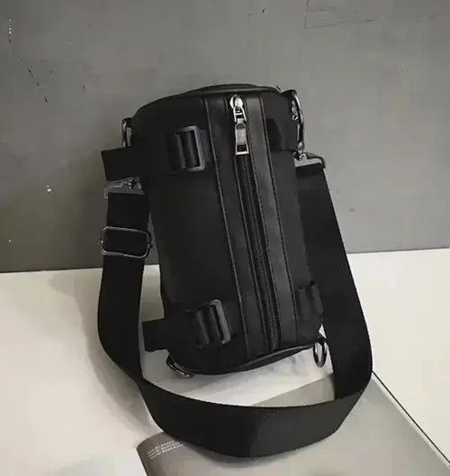 Japanese Brand Utility grunge buckle crossbody shoulder bag pouch bag Size ONE SIZE - 4 Thumbnail