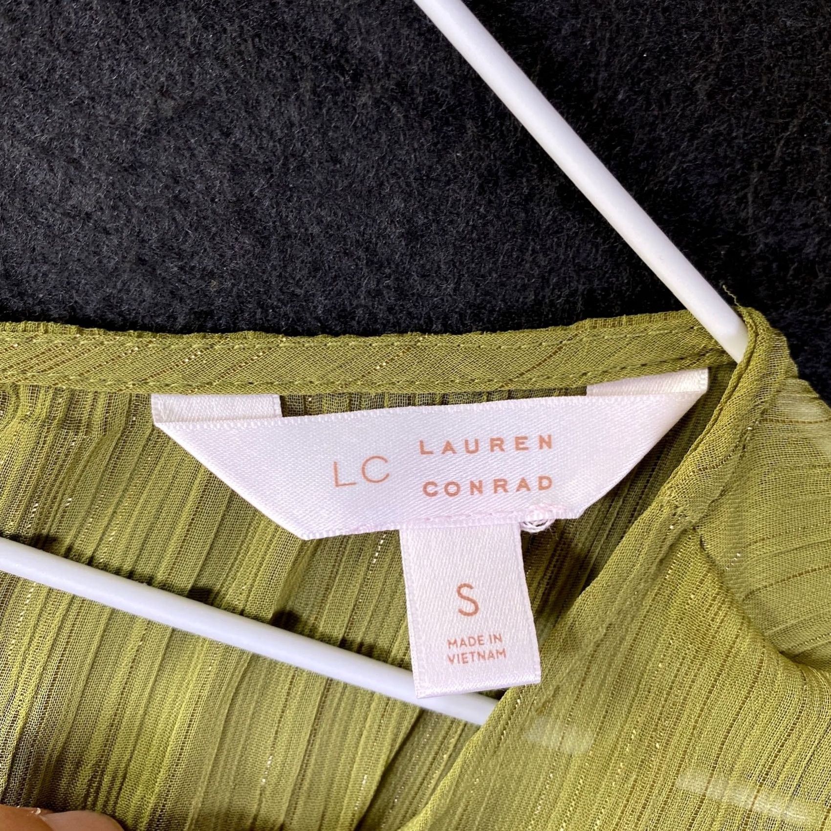 Lauren Conrad VINTAGE LC Lauren Conrad Womens Blouse Green Yellow Round Neck Sheer Bell Sleeve S Size S / US 4 / IT 40 - 6 Thumbnail