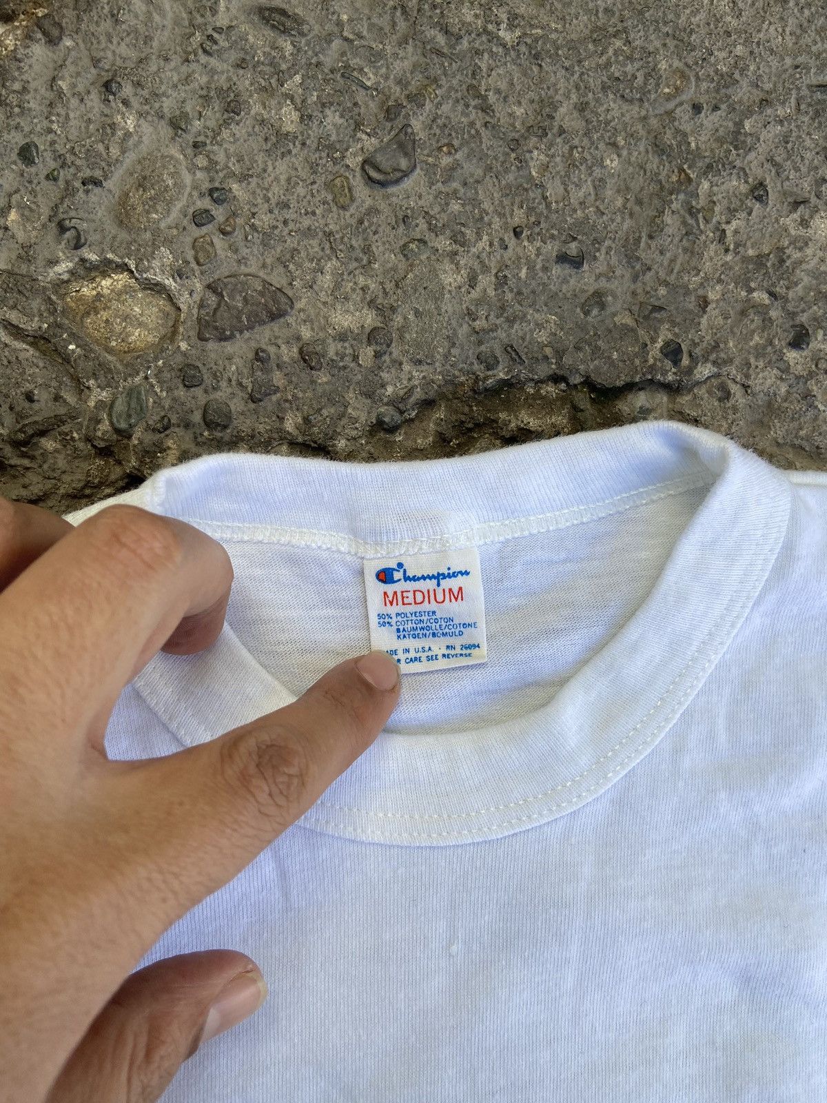 Champion Vintage Connecticut college T shirt Size US M / EU 48-50 / 2 - 3 Thumbnail