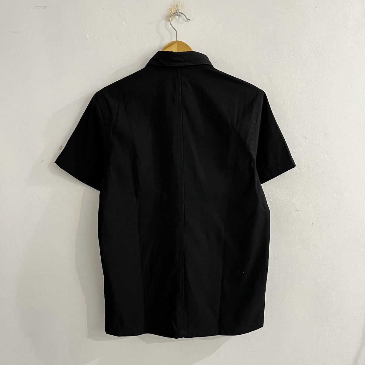 Japanese Brand Urban Research Black Two Pocket Button Up Shirt Size US M / EU 48-50 / 2 - 7 Thumbnail
