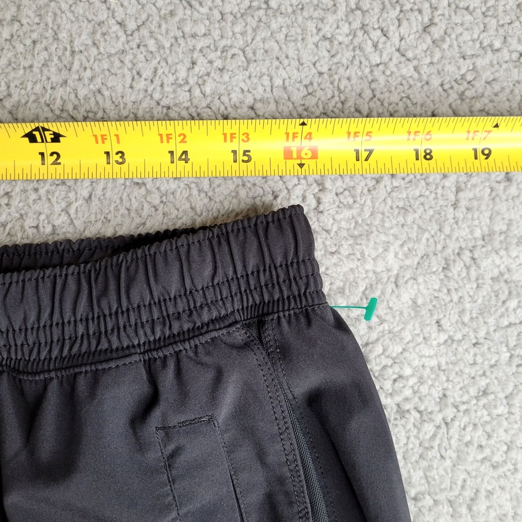 Champion Champion Shorts Mens Small Black Pockets Athletic Basketball Gym Running Size US 30 / EU 46 - 6 Thumbnail
