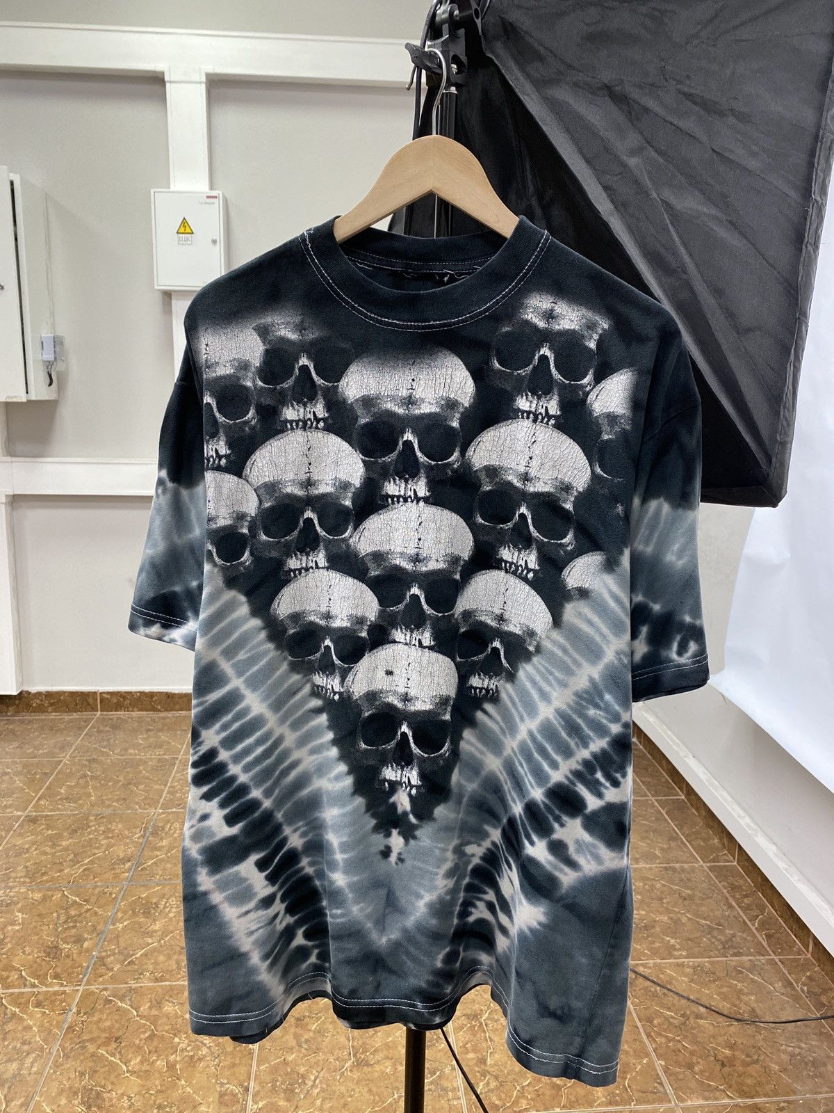 Liquid Blue 💀 Vintage 90s Skull Death All Over Print Y2K Retro Rare Hype Size US XL / EU 56 / 4 - 1 Thumbnail