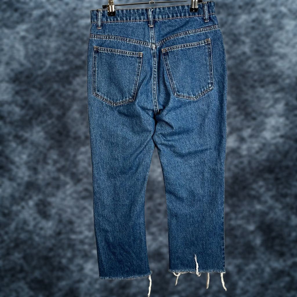 H&M H&M Womens Jeans 8 High-Waist Distressed Hem 100% Cotton Blue Denim Regular Rise 5-Pocket Inseam 23in Straight Womens Size 30" / US 8 / IT 44 - 1 Thumbnail