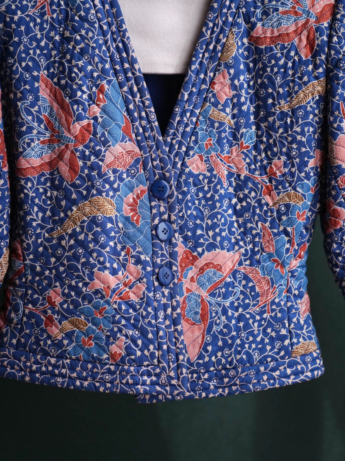 Yves Saint Laurent YSL 1986 SS Runway Butterfly Floral Quilted Blazer Size XXS / US 00 / IT 34 - 9 Thumbnail