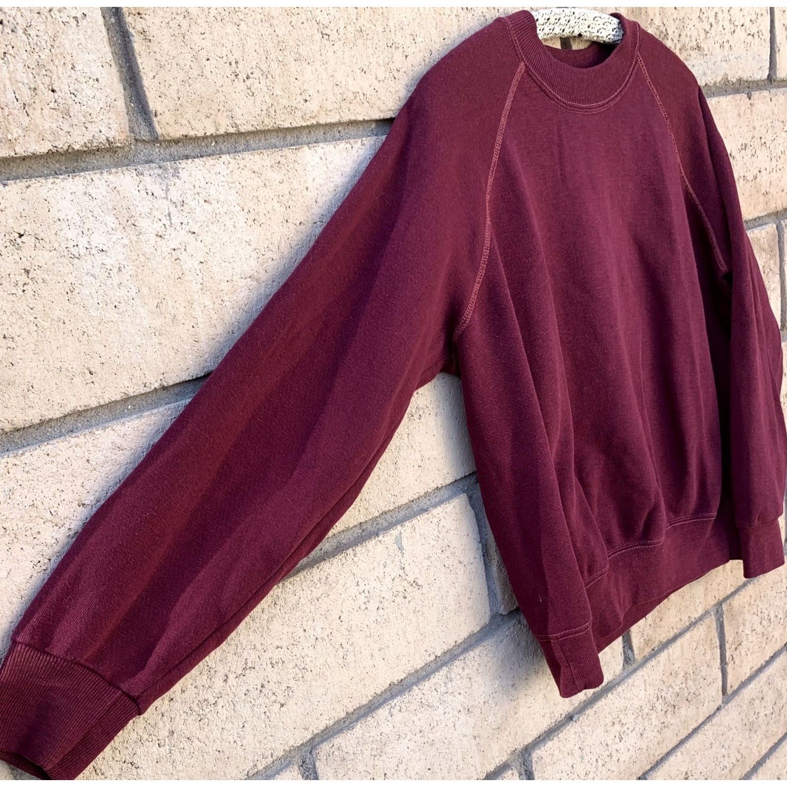 Vintage VINTAGE Red Sweatshirt Long Sleeve XL Men Size US XL / EU 56 / 4 - 3 Thumbnail