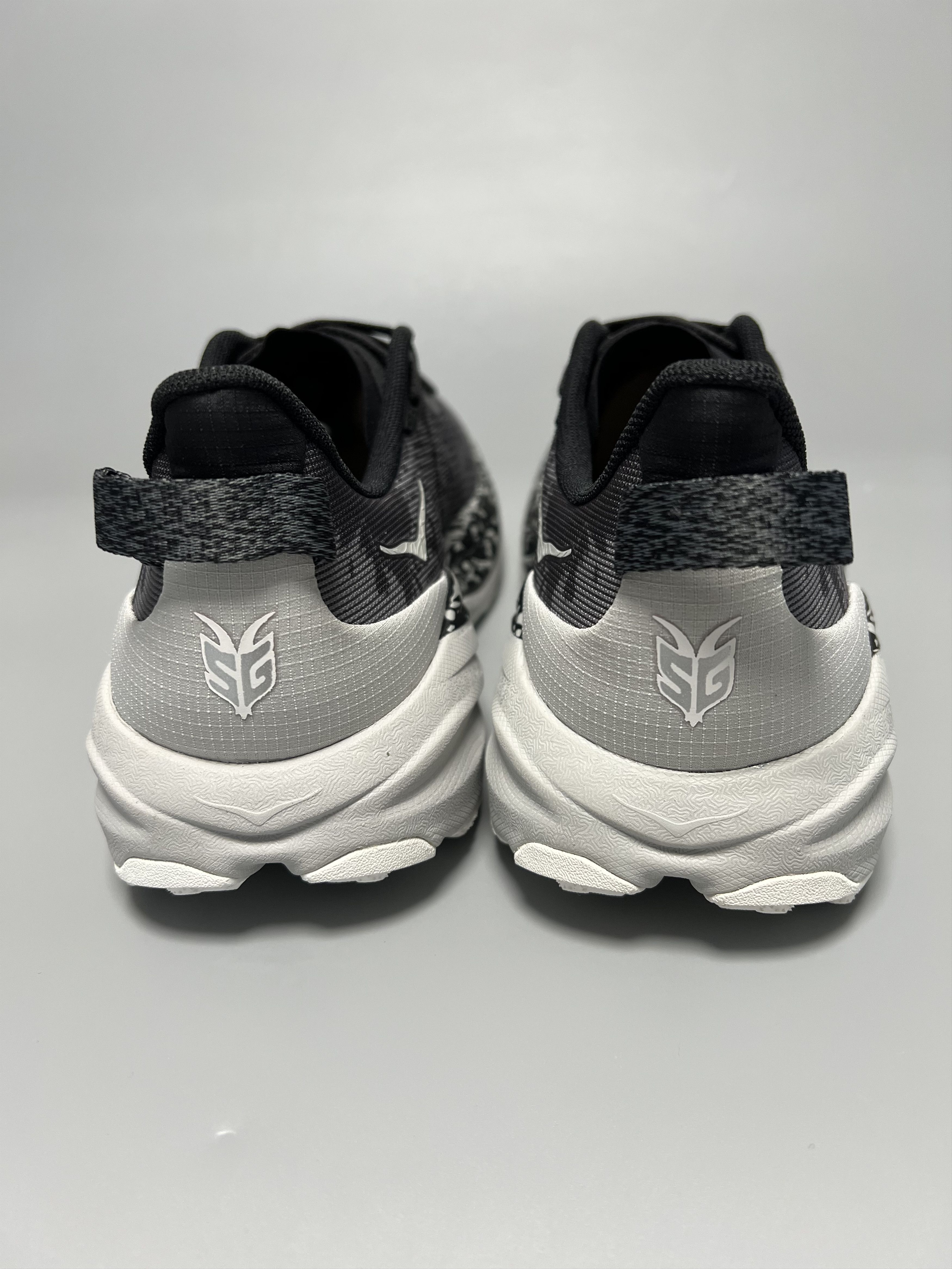 Hoka 10.5D Hoka One One Speedgoat 6 Men's Trail Running Shoes Size US 10.5 / EU 43-44 - 3 Thumbnail