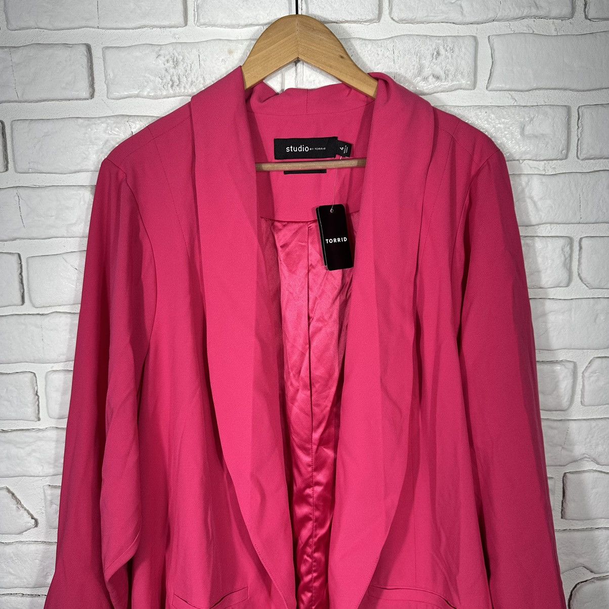 Torrid NEW Torrid Studio Refined Crepe Shawl Collar Blazer Size 4X Size 4XL / US 24-26 - 9 Thumbnail