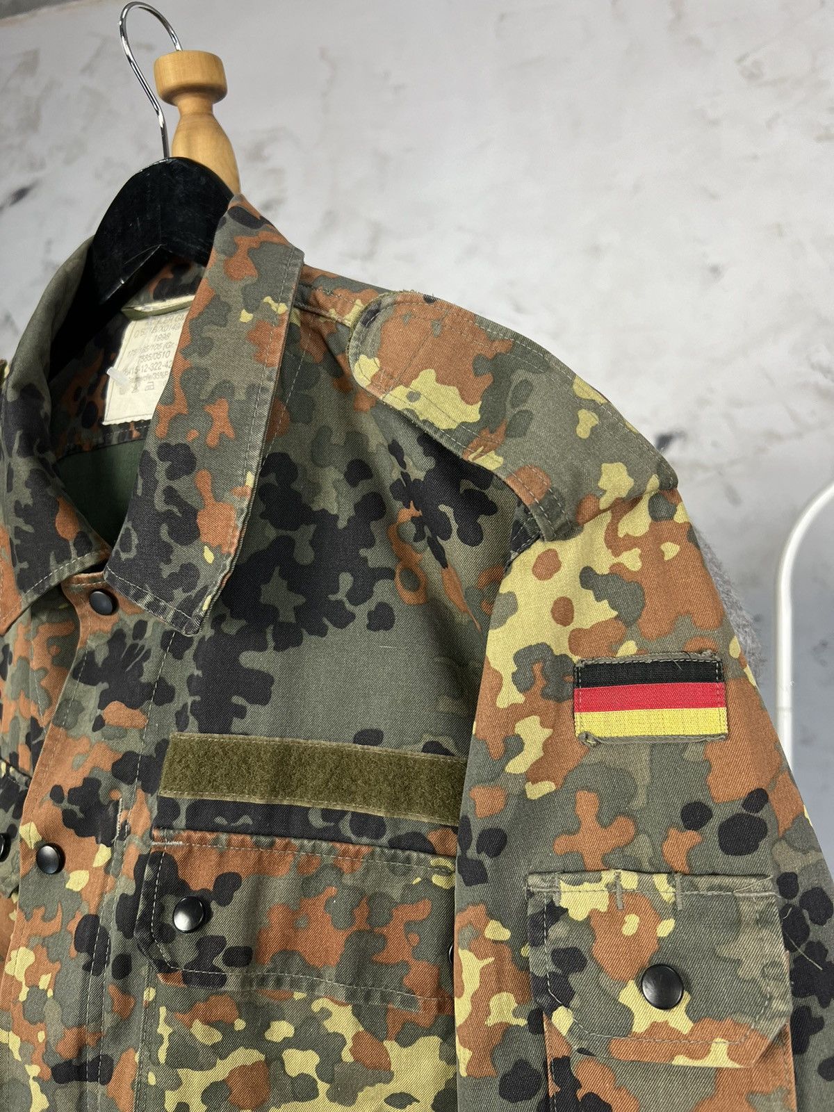 Vintage Vintage 1998 Germany Army Camo Shirt Jacket Size M - L Size US M / EU 48-50 / 2 - 3 Thumbnail