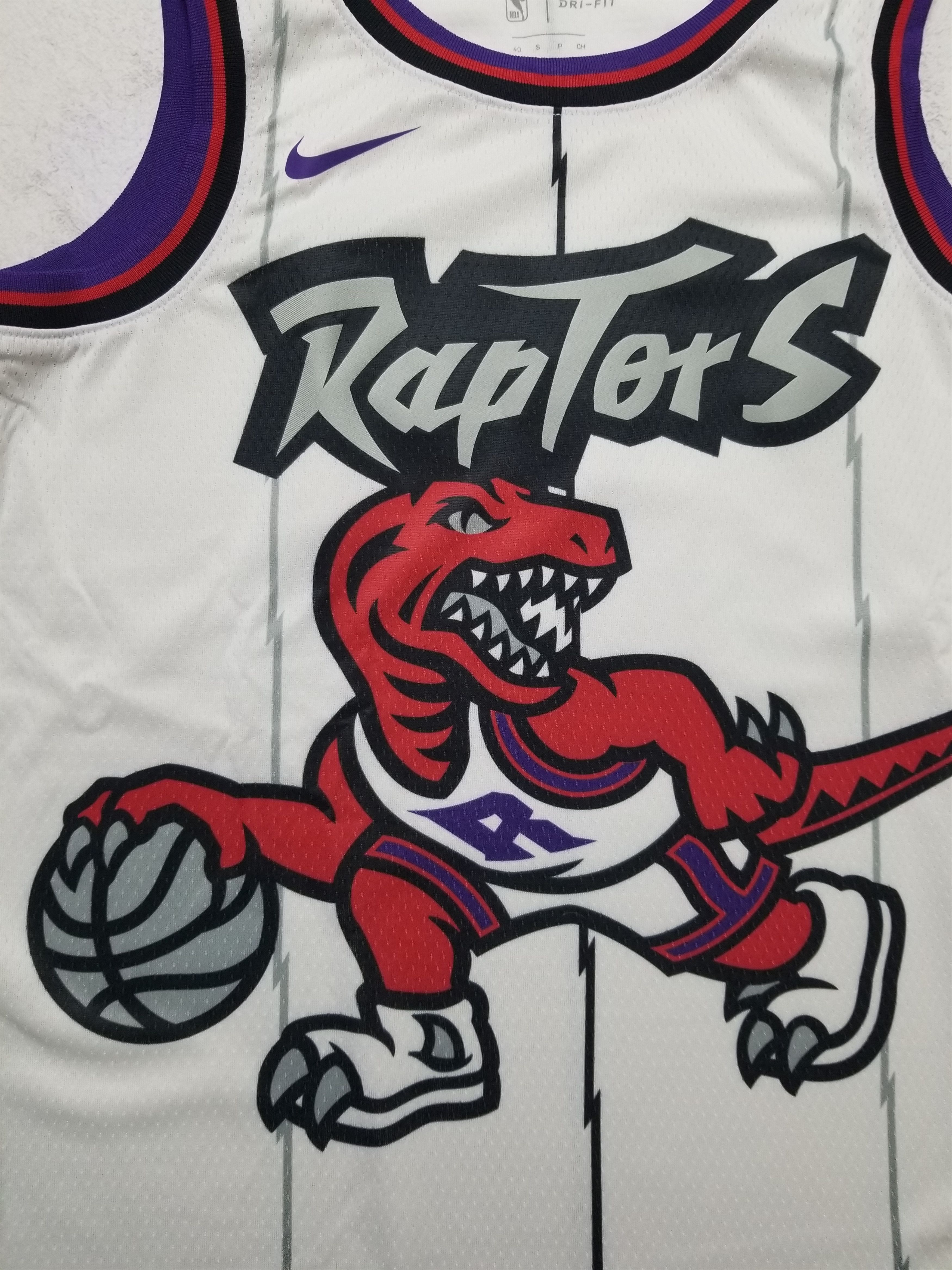 Nike New Nike Toronto Raptors Retro Swingman Jersey Blank Size US S / EU 44-46 / 1 - 7 Thumbnail