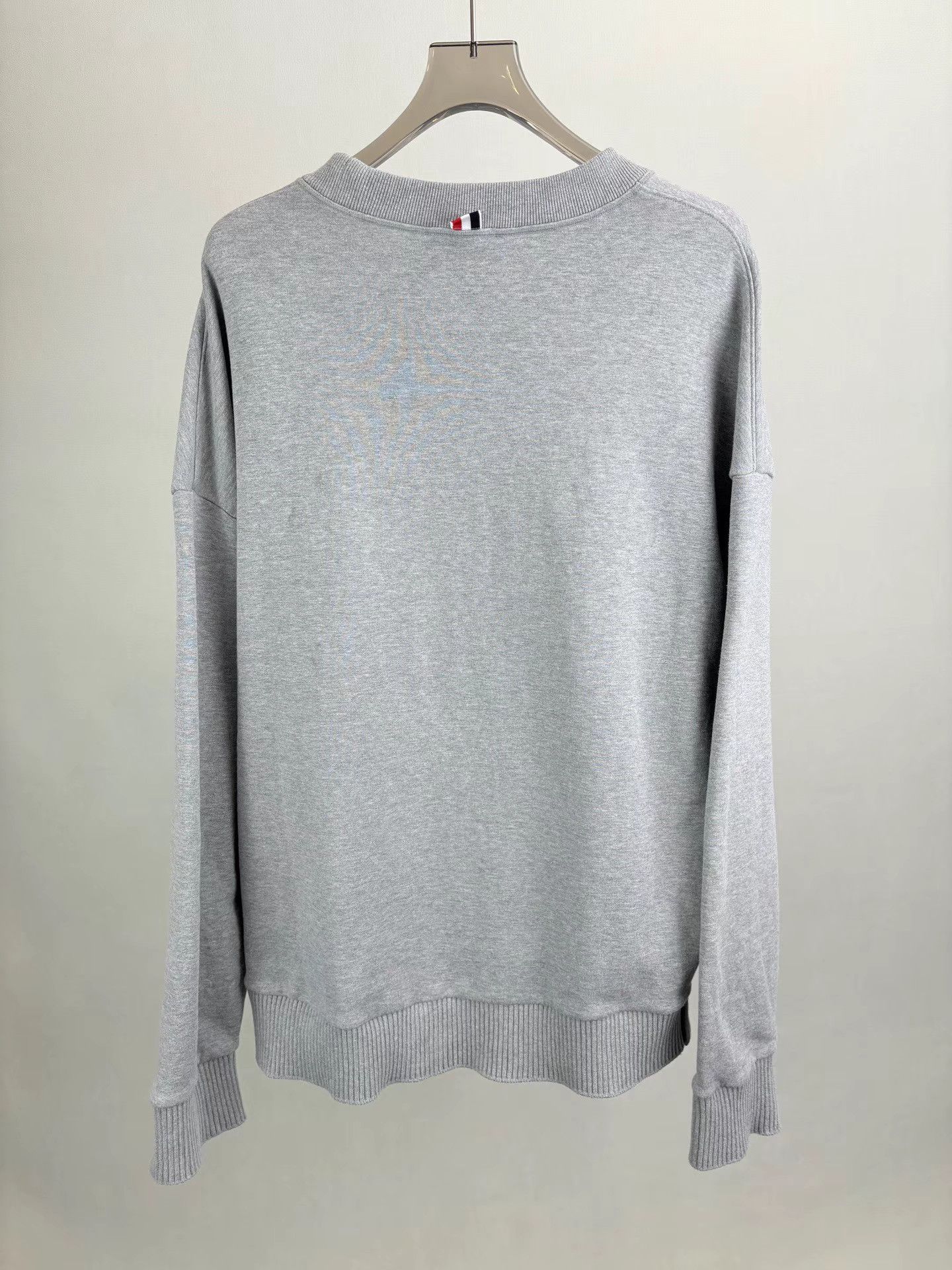 Thom Browne THOM BROWNE Back Stripe Long Sleeve Sweatshirt Size US L / EU 52-54 / 3 - 2 Thumbnail