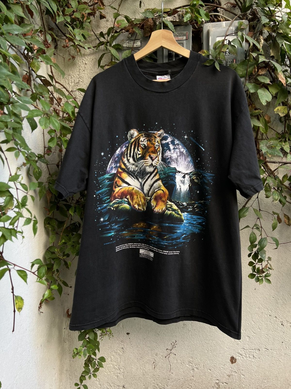Habitat 1996 Tiger Nature Tee Size US XL / EU 56 / 4 - 1 Thumbnail