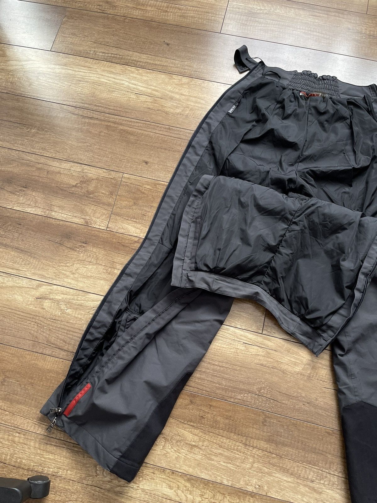 Prada Prada Italy Goretex Vintage Womens Ski Pants Size 28" / US 6 / IT 42 - 14 Thumbnail