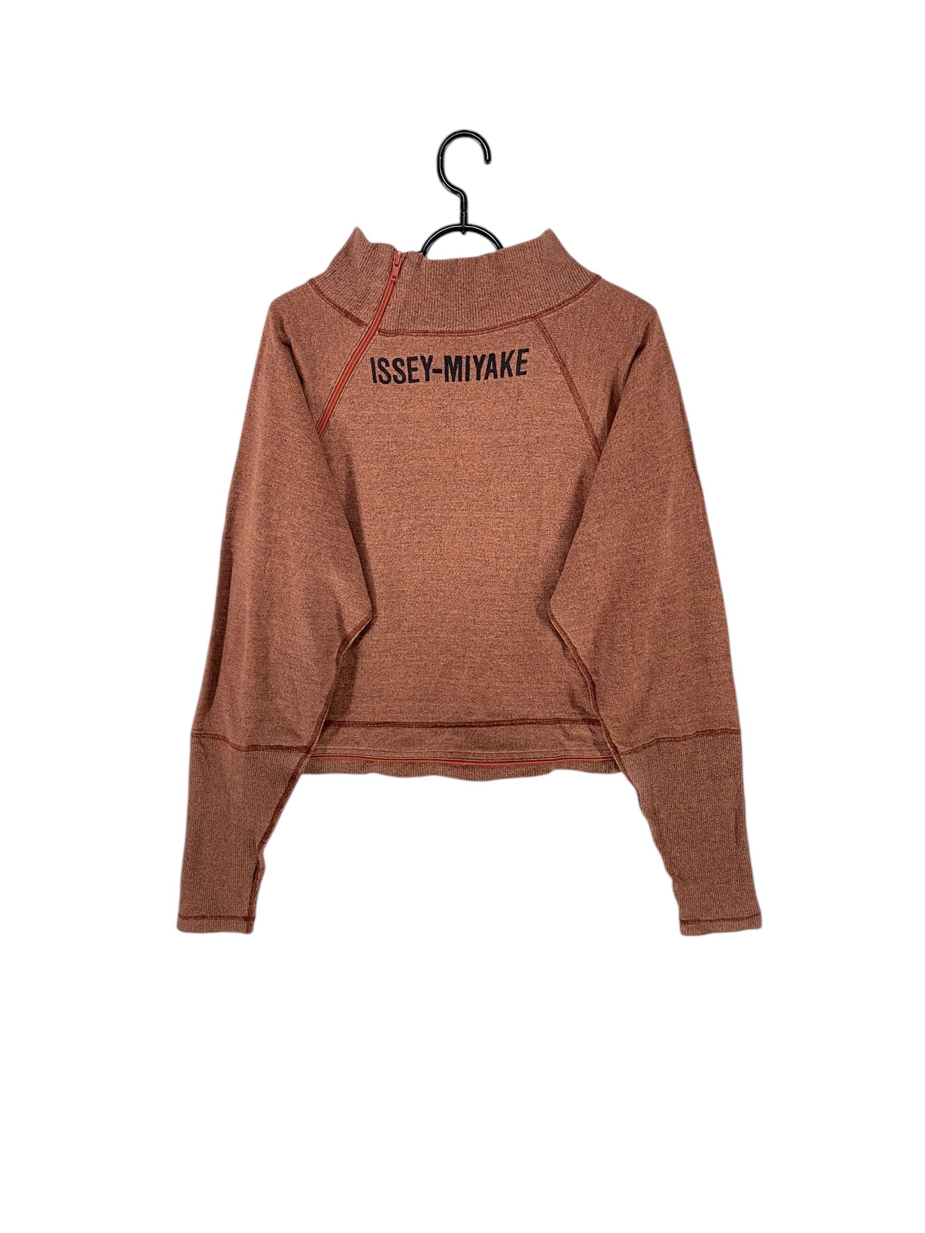 Designer × Issey Miyake 80s Issey miyake logo asymmetrical zipper cropped sweater Size S / US 4 / IT 40 - 1 Thumbnail