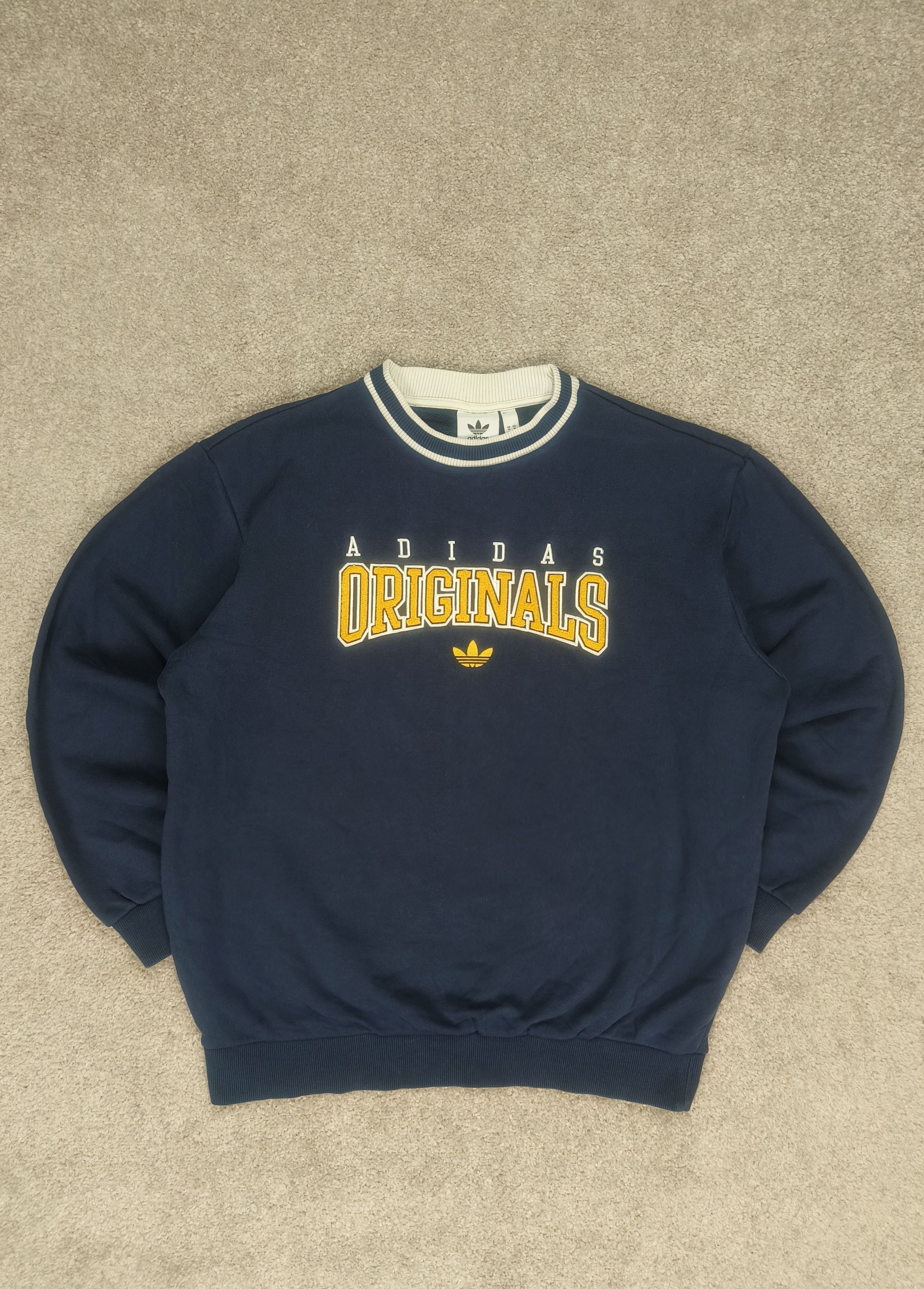 Adidas adidas Originals Retro Revival logo graphics sweatshirt Size US M / EU 48-50 / 2 - 1 Thumbnail