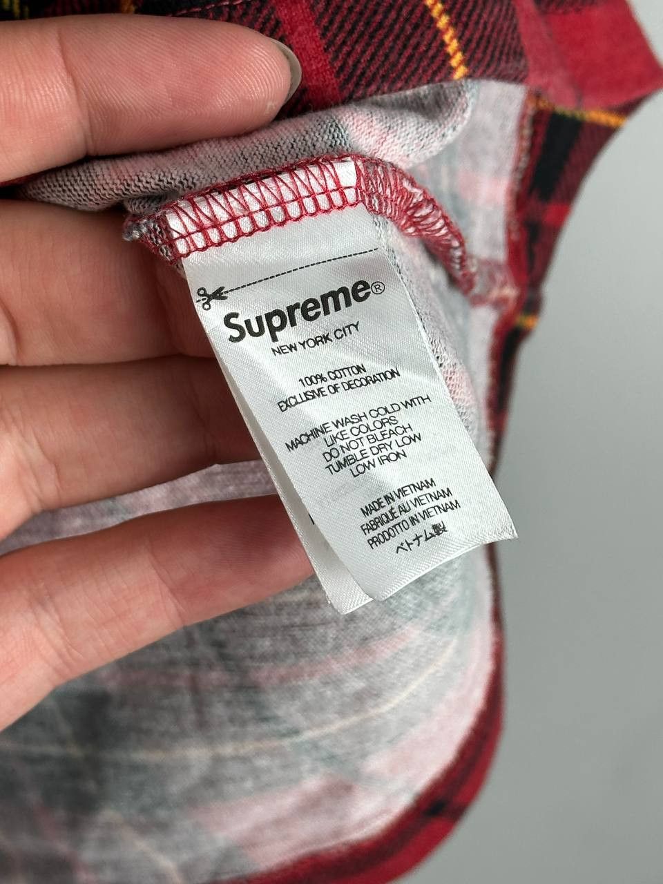 Supreme Supreme New York Plaid Pocket T Shirt Size US L / EU 52-54 / 3 - 11 Thumbnail