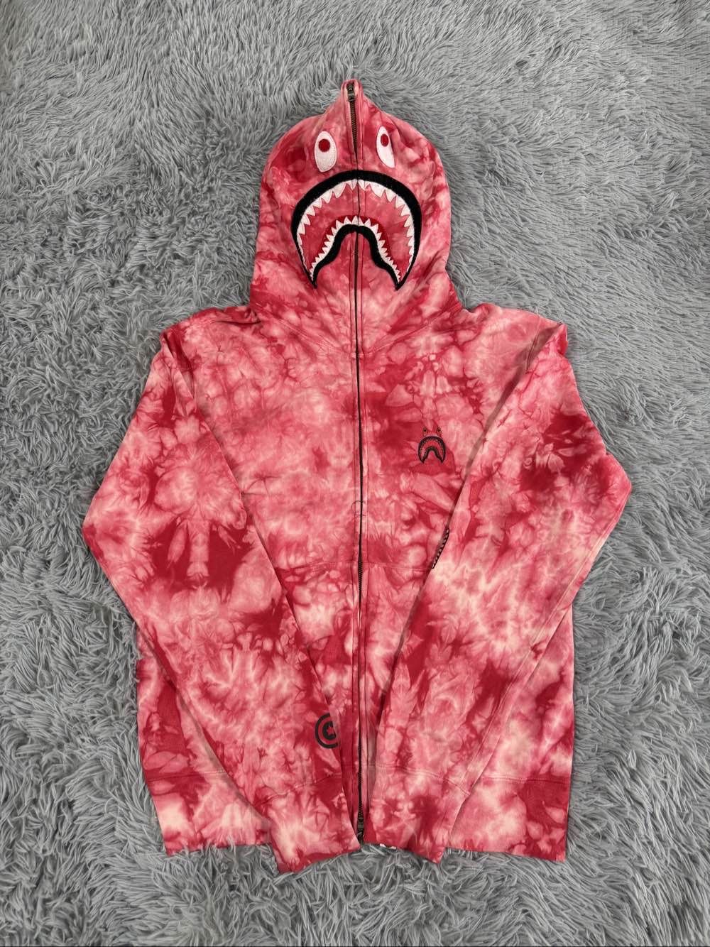 Bape A BATHING APE Tiedye Shark Full Zip Hoodie Size L Size US L / EU 52-54 / 3 - 1 Thumbnail