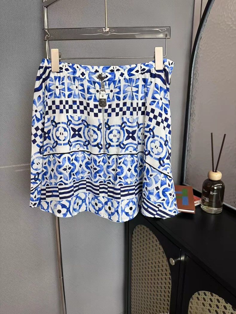 Louis Vuitton Louis Vuitton Silk Pleated Mini Skirt Size US 36 / EU 52 - 1 Thumbnail