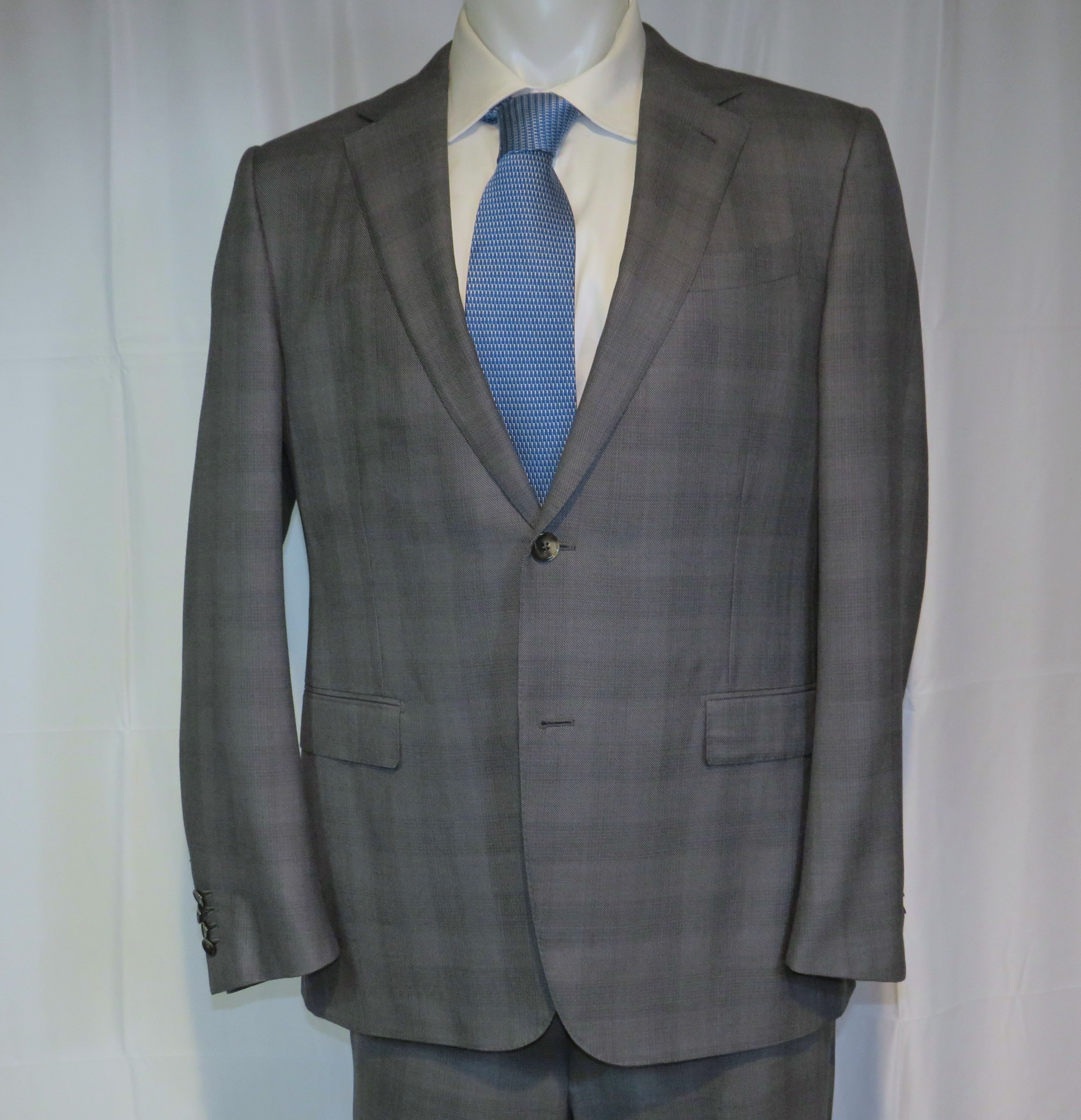 Ermenegildo Zegna Trofeo 600 Very Recent Gray Plaid Two Button Suit 44R Size 44R - 3 Thumbnail