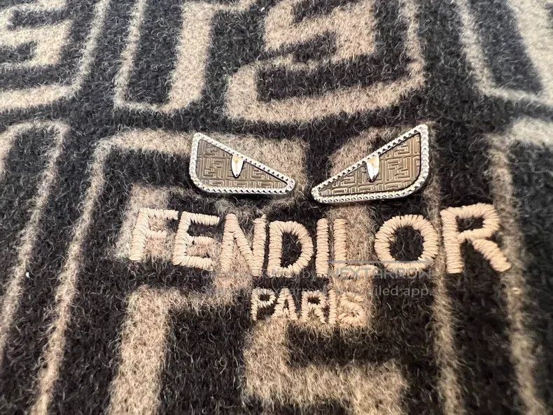 Fendi Fendi Little monster sub-line classic FF old flower full l Size US M / EU 48-50 / 2 - 4 Thumbnail