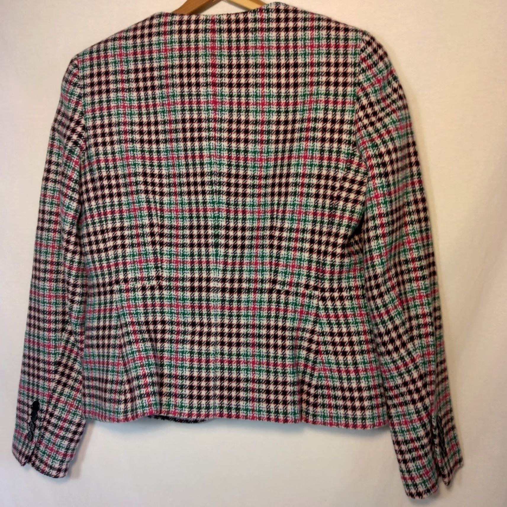 Talbots Talbots Blazer Women Size 4 Wool Blend Plaid Cream Pink Green Black Multicolor Short Jacket, Four-Button, Single-Breasted, Professional, Women Size S / US 4 / IT 40 - 2 Thumbnail