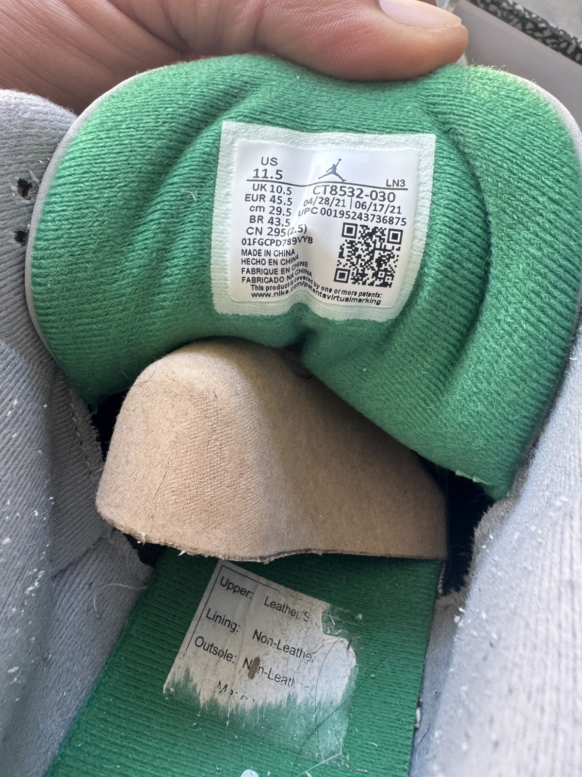 Jordan Brand Pine Green Jordan 3 Size US 11.5 / EU 44-45 - 7 Thumbnail
