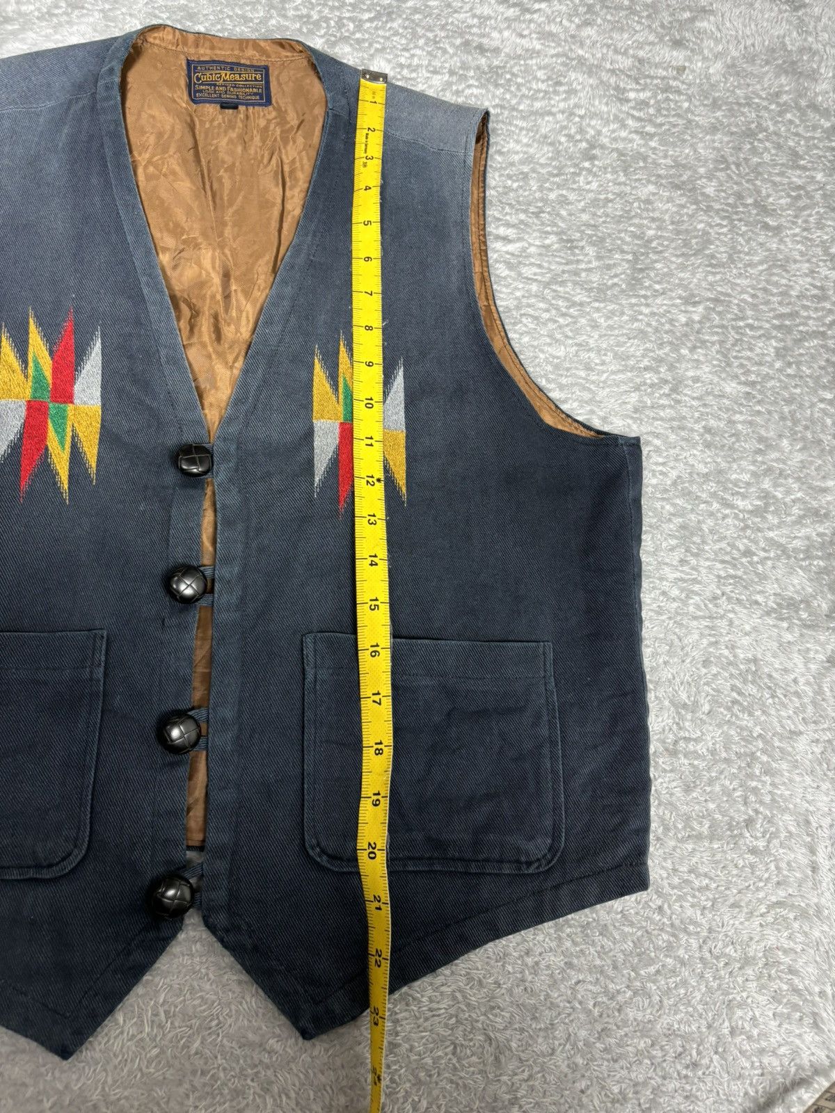 Native Cubic Measure Najavo Vest. J0152 Size US M / EU 48-50 / 2 - 7 Thumbnail