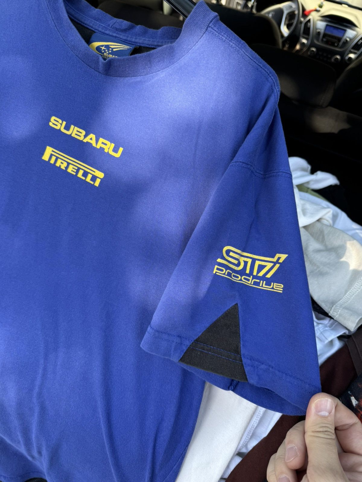 Formula 1 90s SUBARU PIRELLI MOTORSPORT BLUE RACING TSHIRT VINTAGE Size US M / EU 48-50 / 2 - 4 Thumbnail