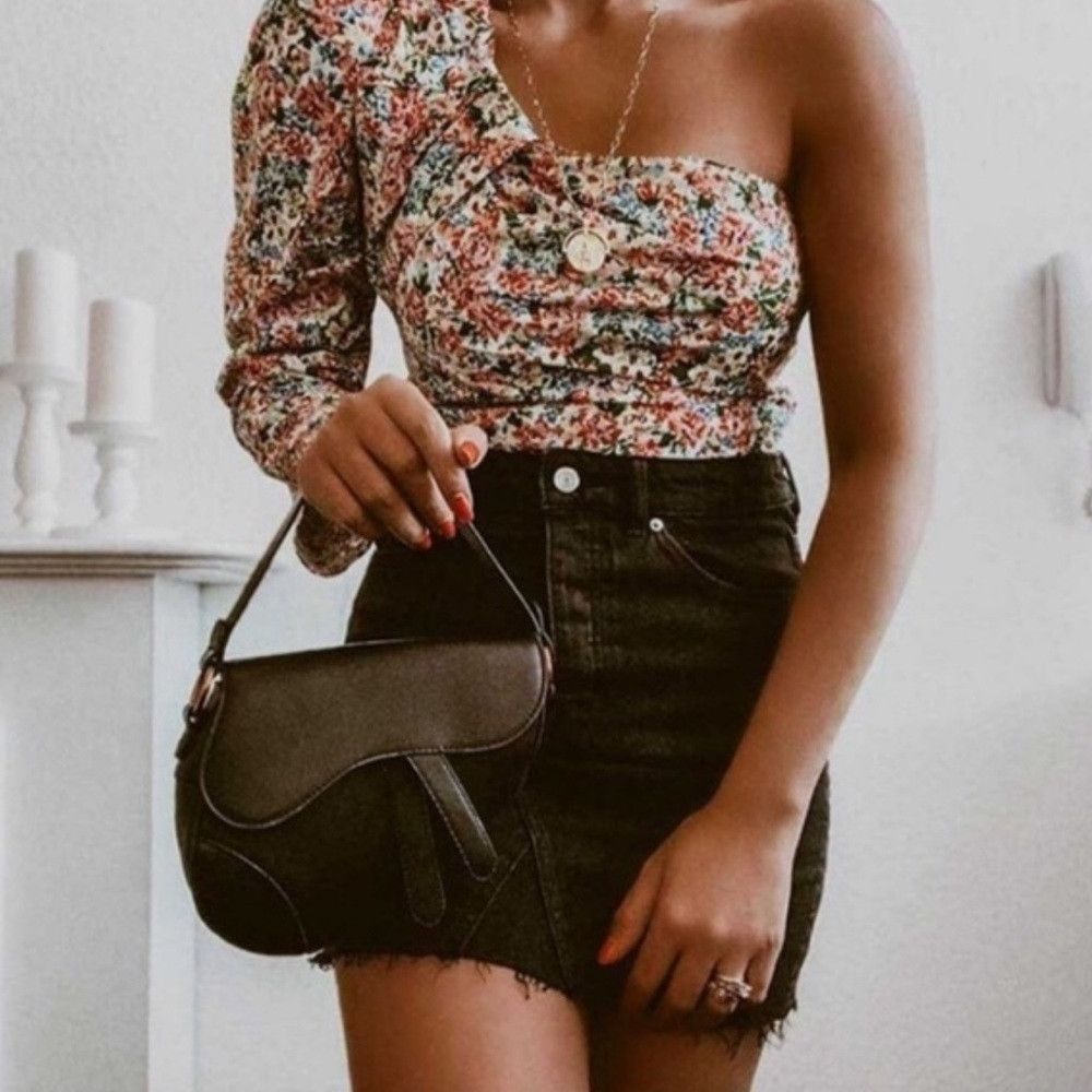 Zara 🦋 BLOGGERS FAVORITE 🦋 ZARA ASYMMETRICAL PRINTED TOP SIZE Size M / US 6-8 / IT 42-44 - 7 Thumbnail