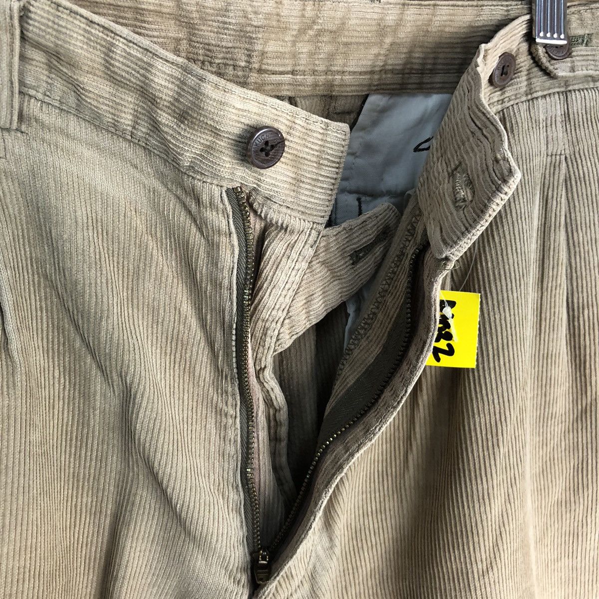 Vintage Japan vintage faded Brown Corduroy Pants #A1032 Size US 29 - 12 Thumbnail