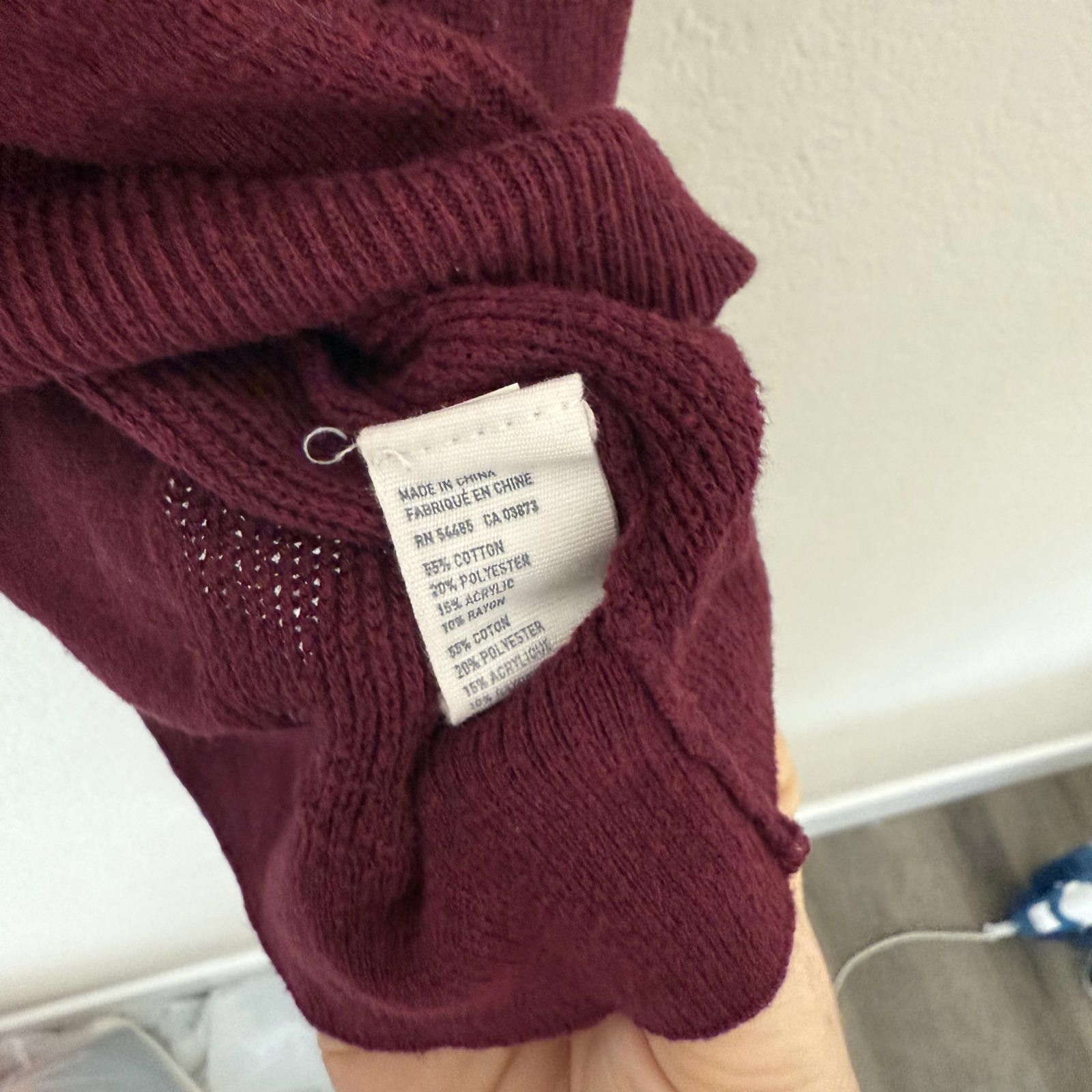 American Eagle Outfitters American Eagle Shirt Women's S Burgundy Long Sleeve Size S / US 4 / IT 40 - 3 Thumbnail