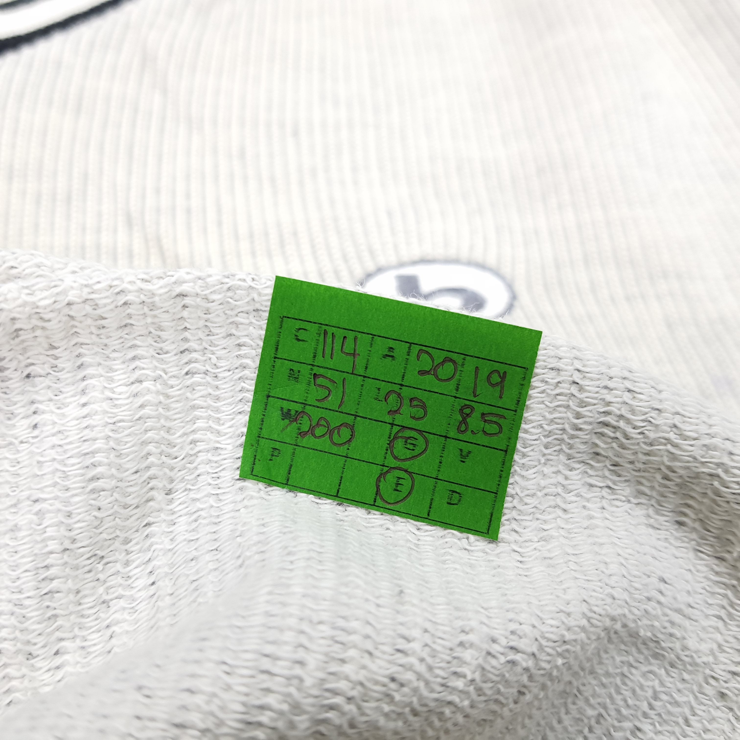 Other Vintage Bitch Skateboards Corduroy V Neck T-shirt Size US M / EU 48-50 / 2 - 7 Thumbnail