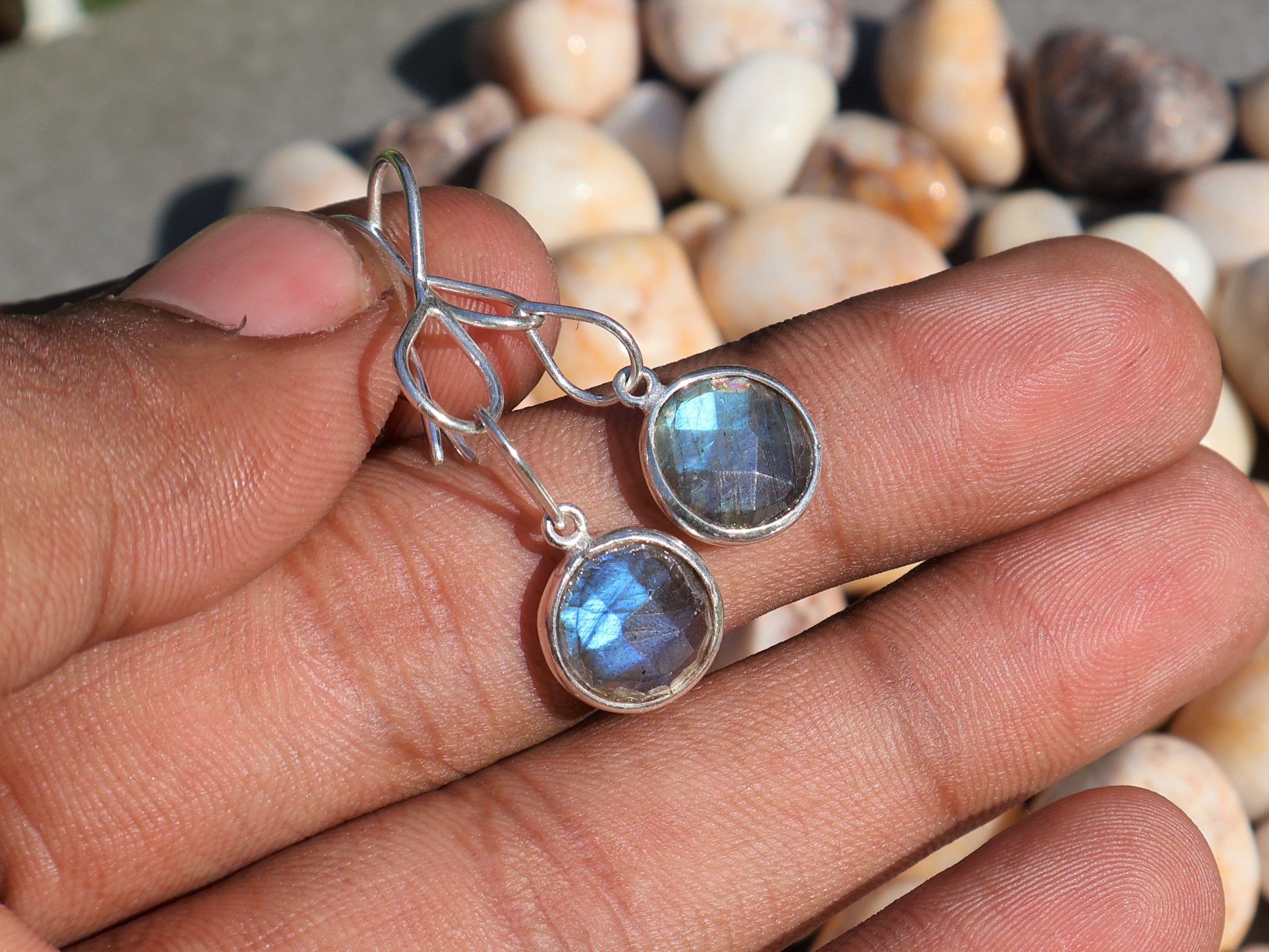 Handmade Labradorite Earring, 925 Sterling Silver Handmade Earring, Size ONE SIZE - 3 Thumbnail