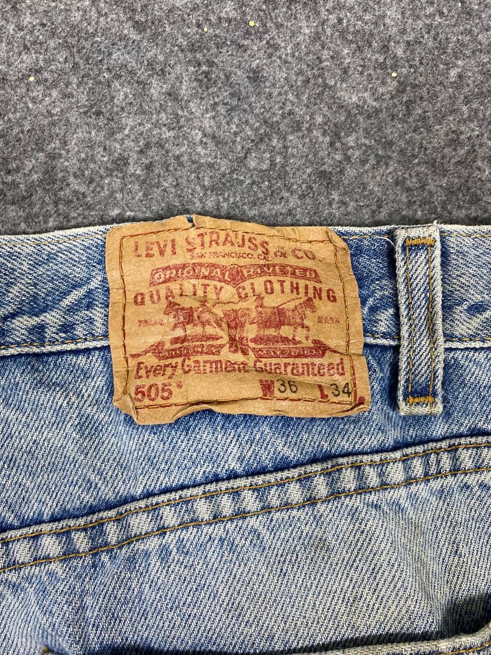 Levi's vintage levis 505 regular fit lightwash denim nice design Size US 38 / EU 54 - 5 Thumbnail