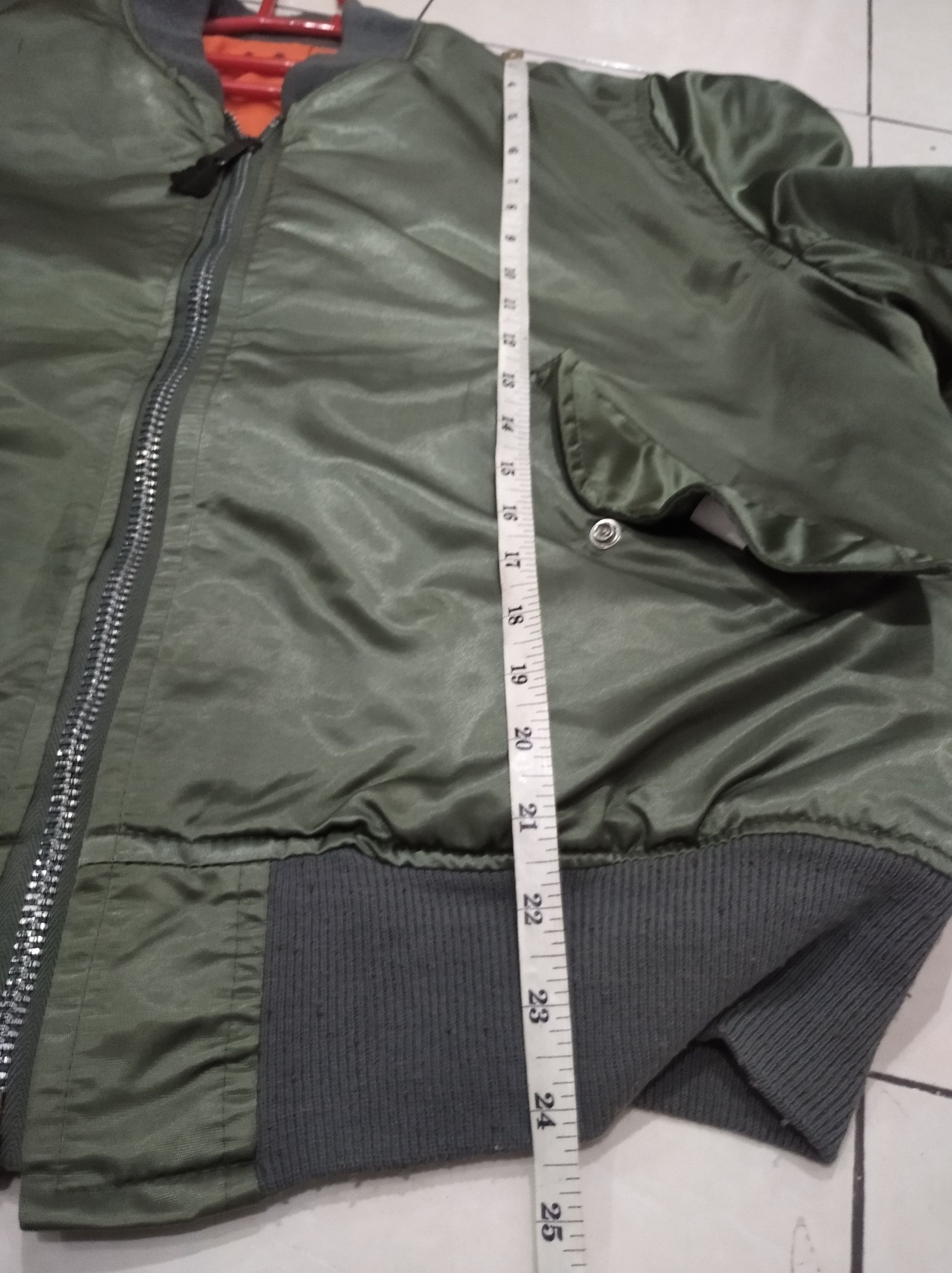 Alpha Industries × Avirex Vintage Military MA1 Bomber Jacket good condition Size US L / EU 52-54 / 3 - 9 Thumbnail