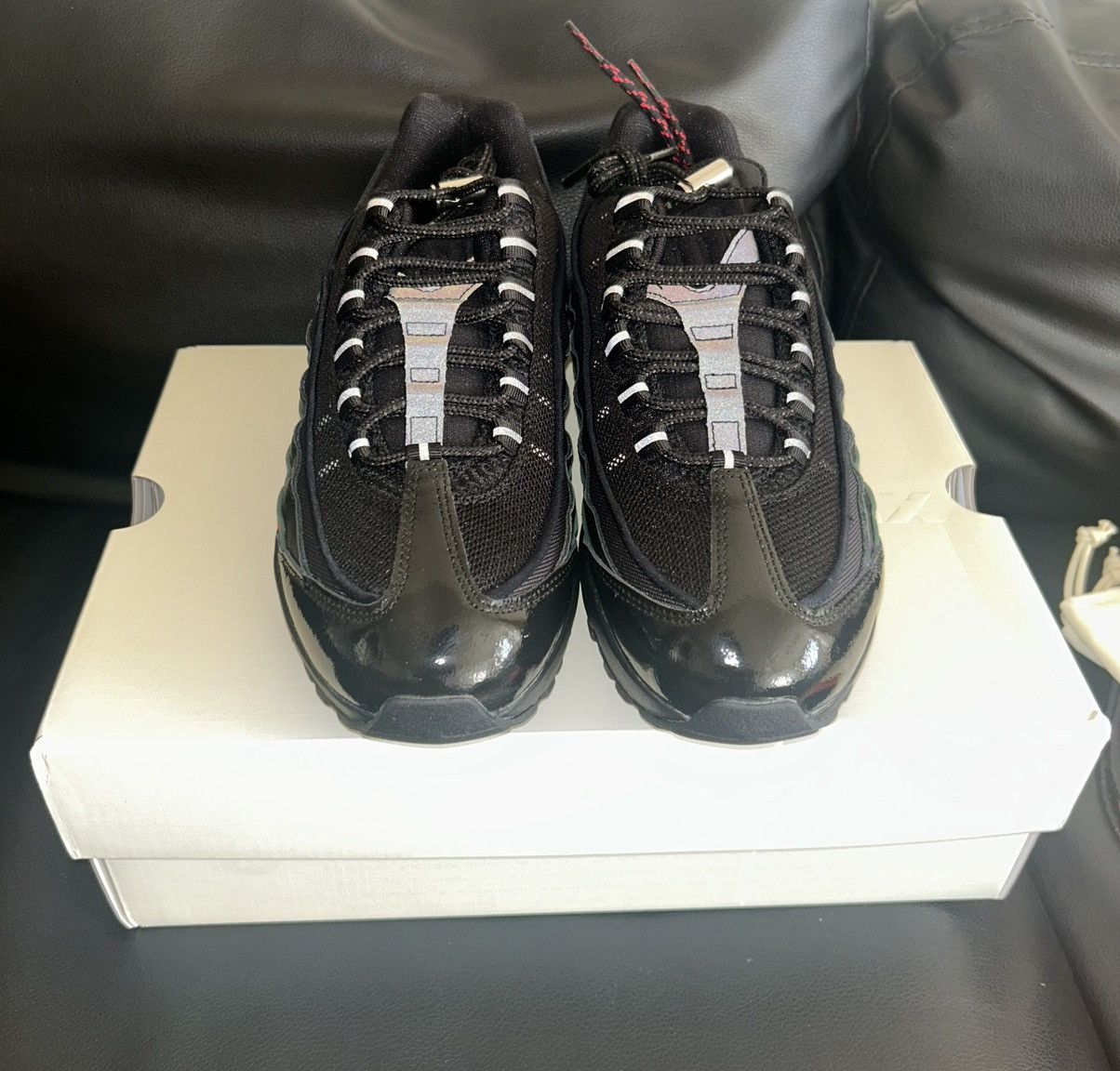 Nike Nike Air Max 95 SP Undefeated Black (Sz-7.5) Dead stock Size US 7.5 / EU 40-41 - 2 Thumbnail