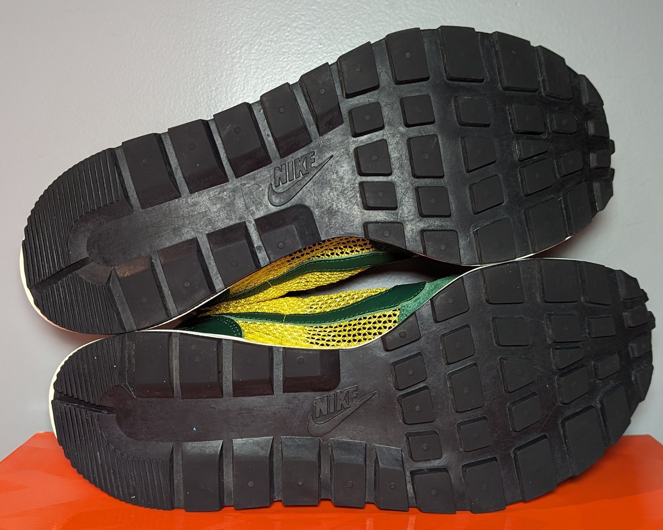 Nike × Sacai Size 9.5 - Nike Sacai x VaporWaffle Tour Yellow Size US 9.5 / EU 42-43 - 4 Thumbnail