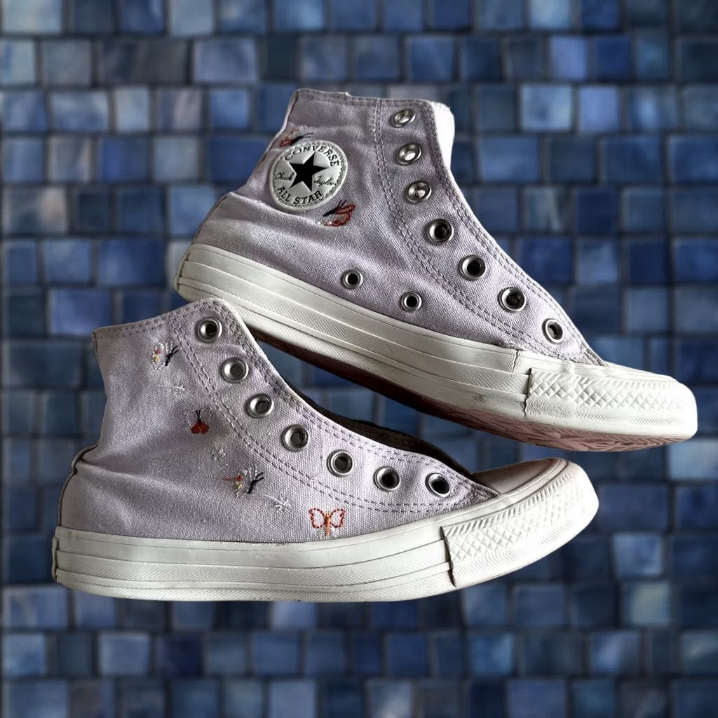 Converse Converse Chuck Taylor All Star Shoes Womens Size 6 Purple Hi Top Butterfly Wings Sneakers Size S / US 4 / IT 40 - 1 Thumbnail