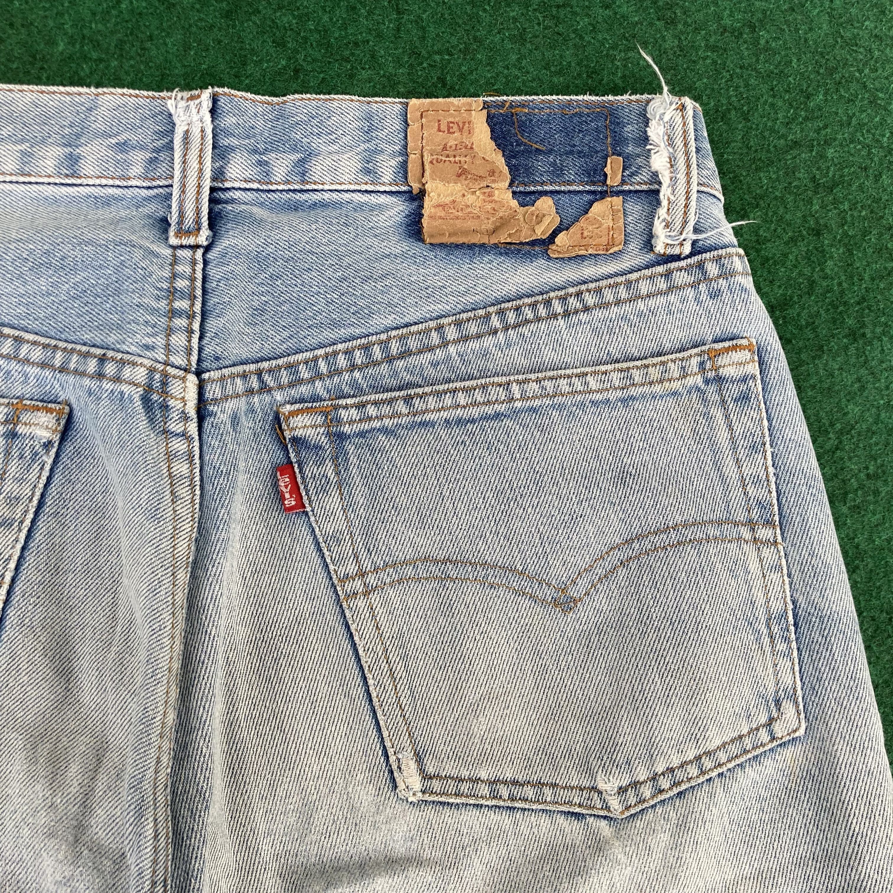 Levi's × Vintage Vintage Levis 501 Short Jorts Distressed Ripped Stains Jeans Size US 29 - 11 Thumbnail
