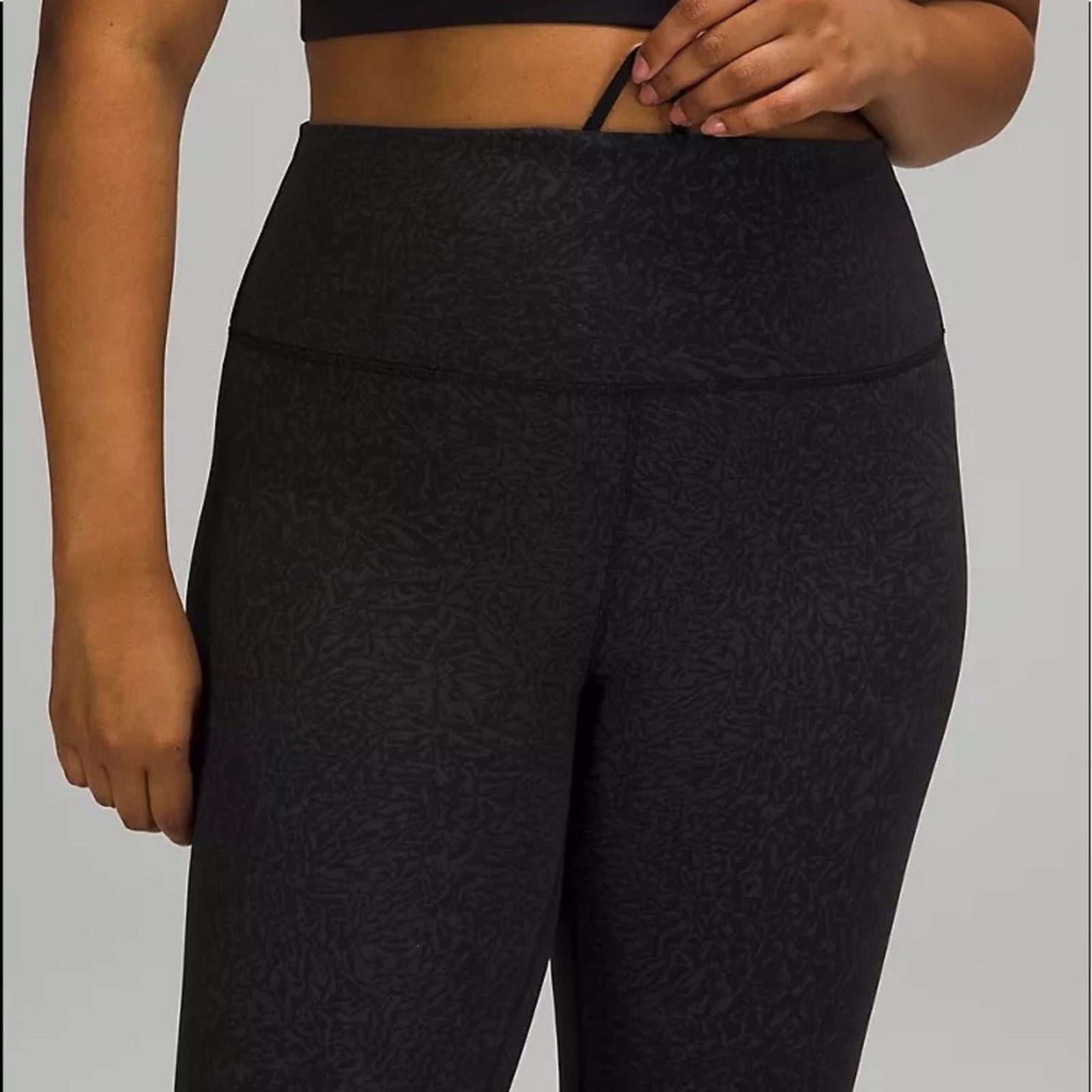 Lululemon LULULEMON Wunder Train HR Tight 25” Sz 20 Crunch Black Gray Size 42" / US 20 - 8 Thumbnail