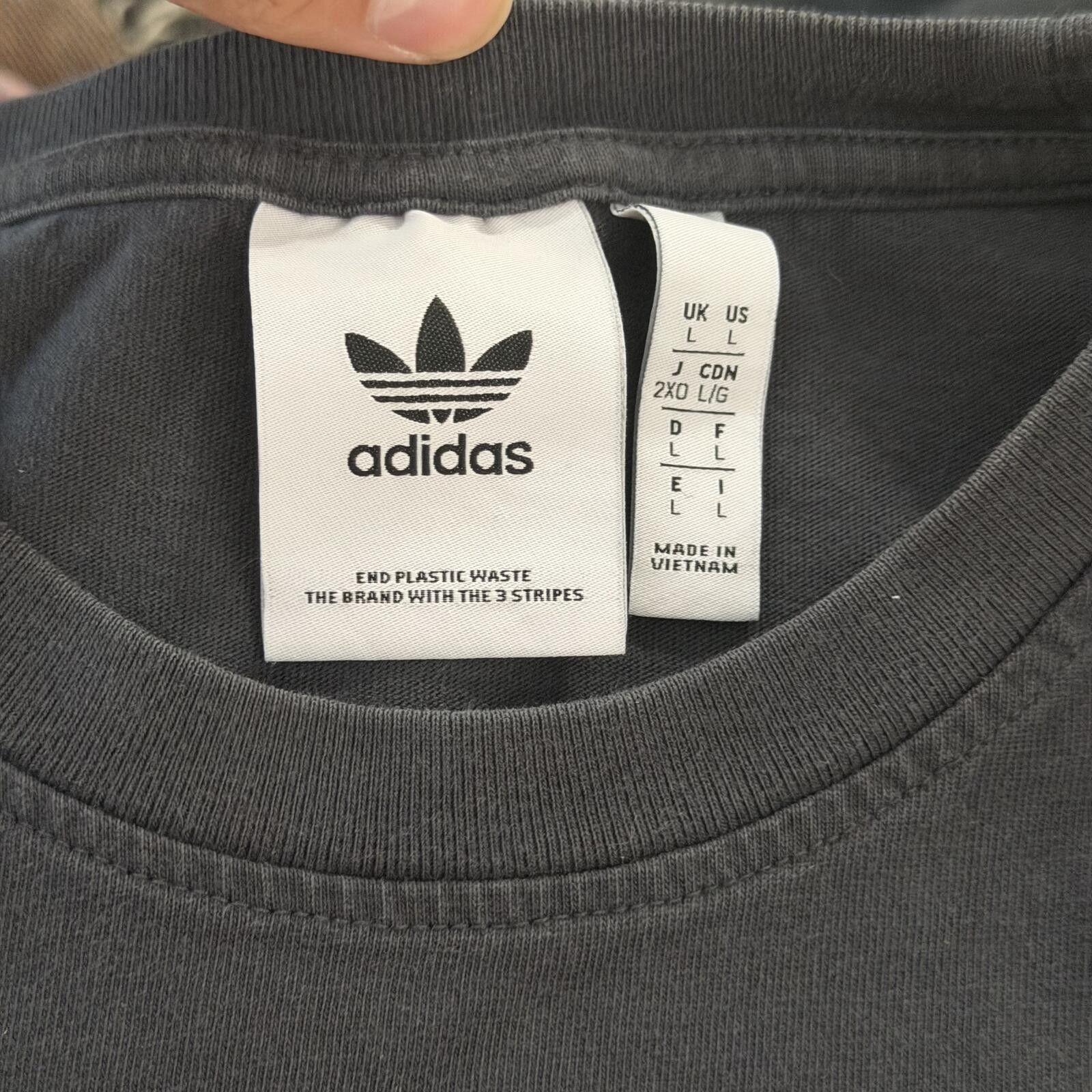 Adidas Adidas Adventure Butterfly Art Pocket Shirt Size L Size US L / EU 52-54 / 3 - 5 Thumbnail
