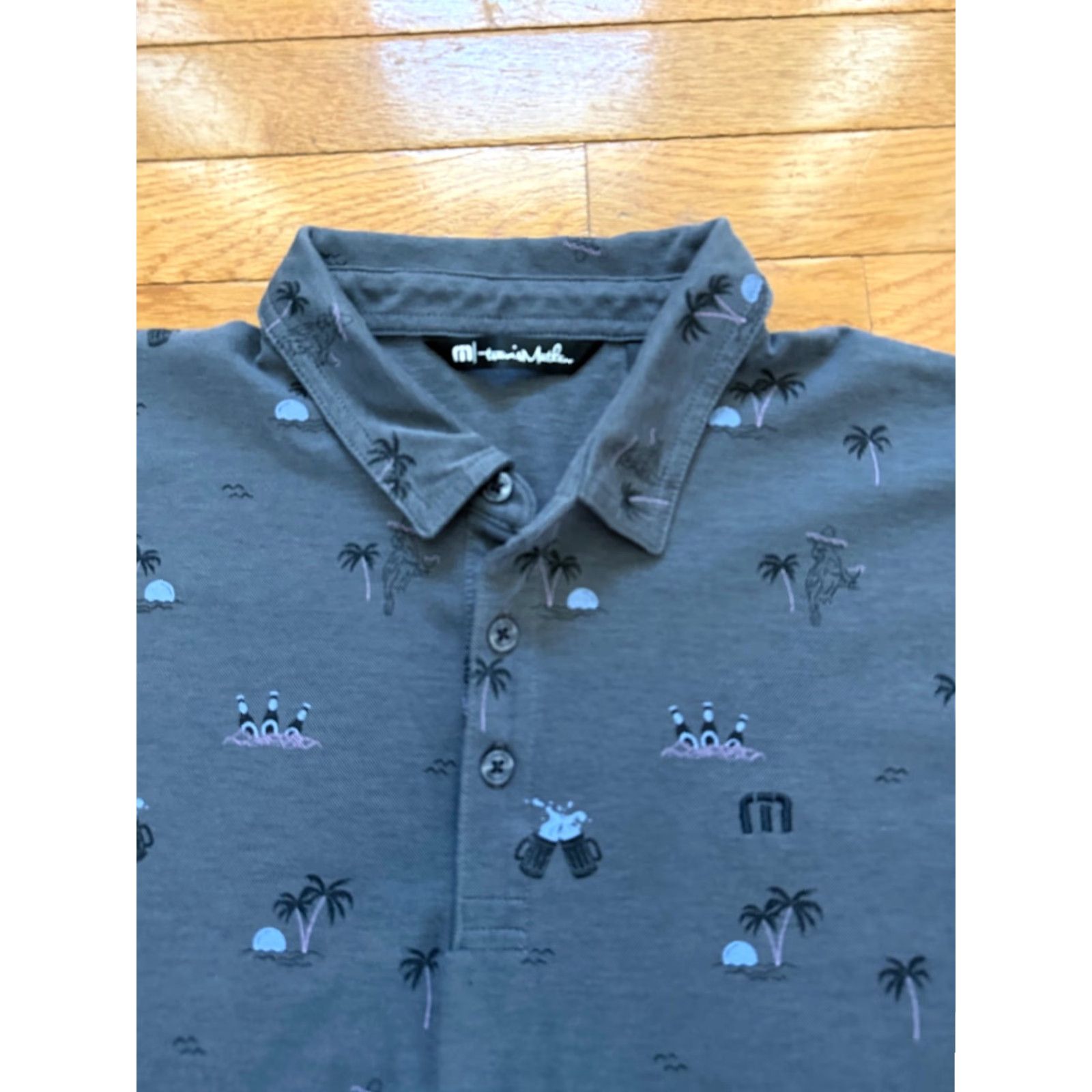 TravisMathew Travis Mathew Shirt Mens L Gray Drinks Beer Palm Trees AOP Golf Polo Size US L / EU 52-54 / 3 - 3 Thumbnail